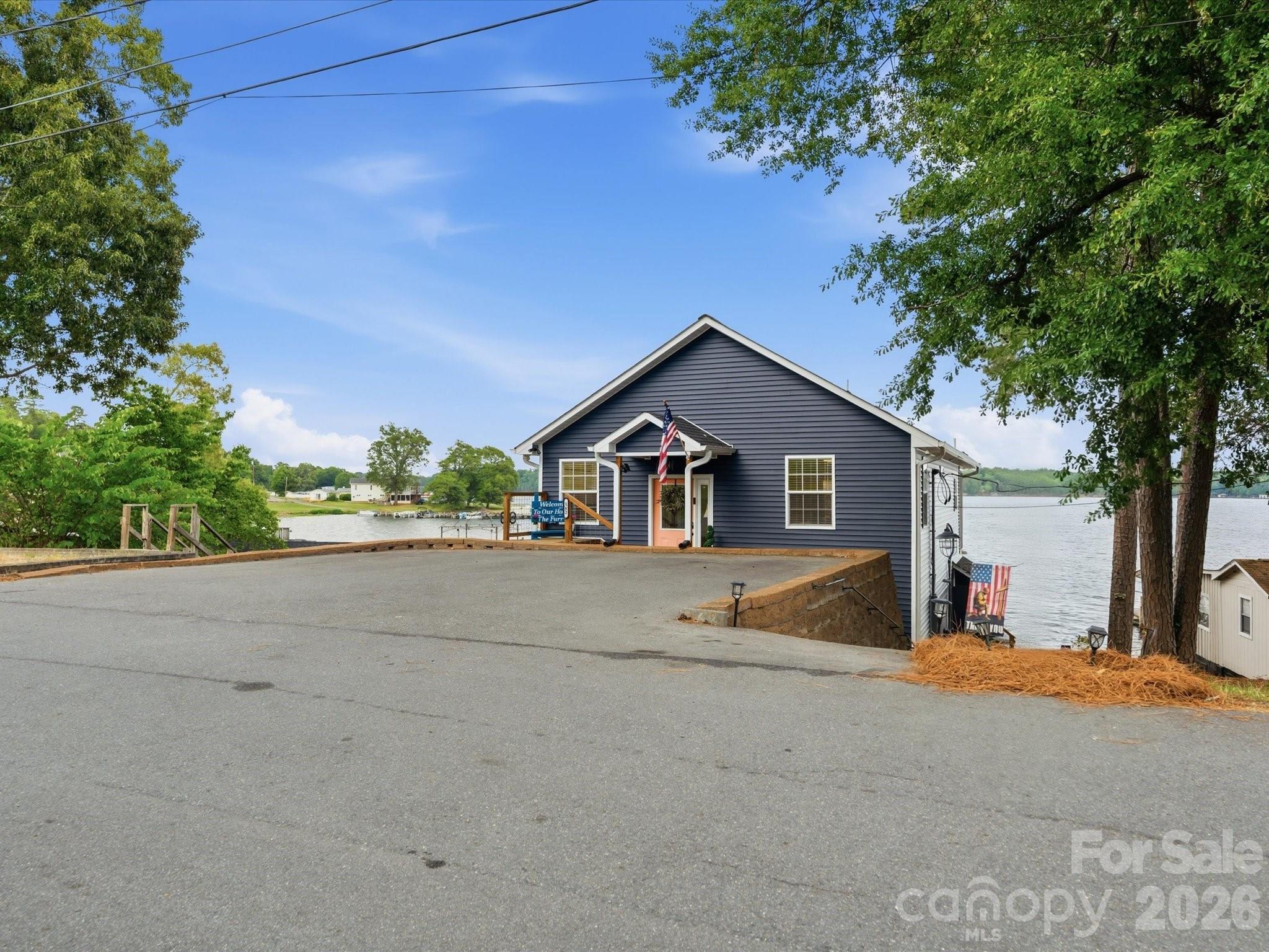 main property photo 7
