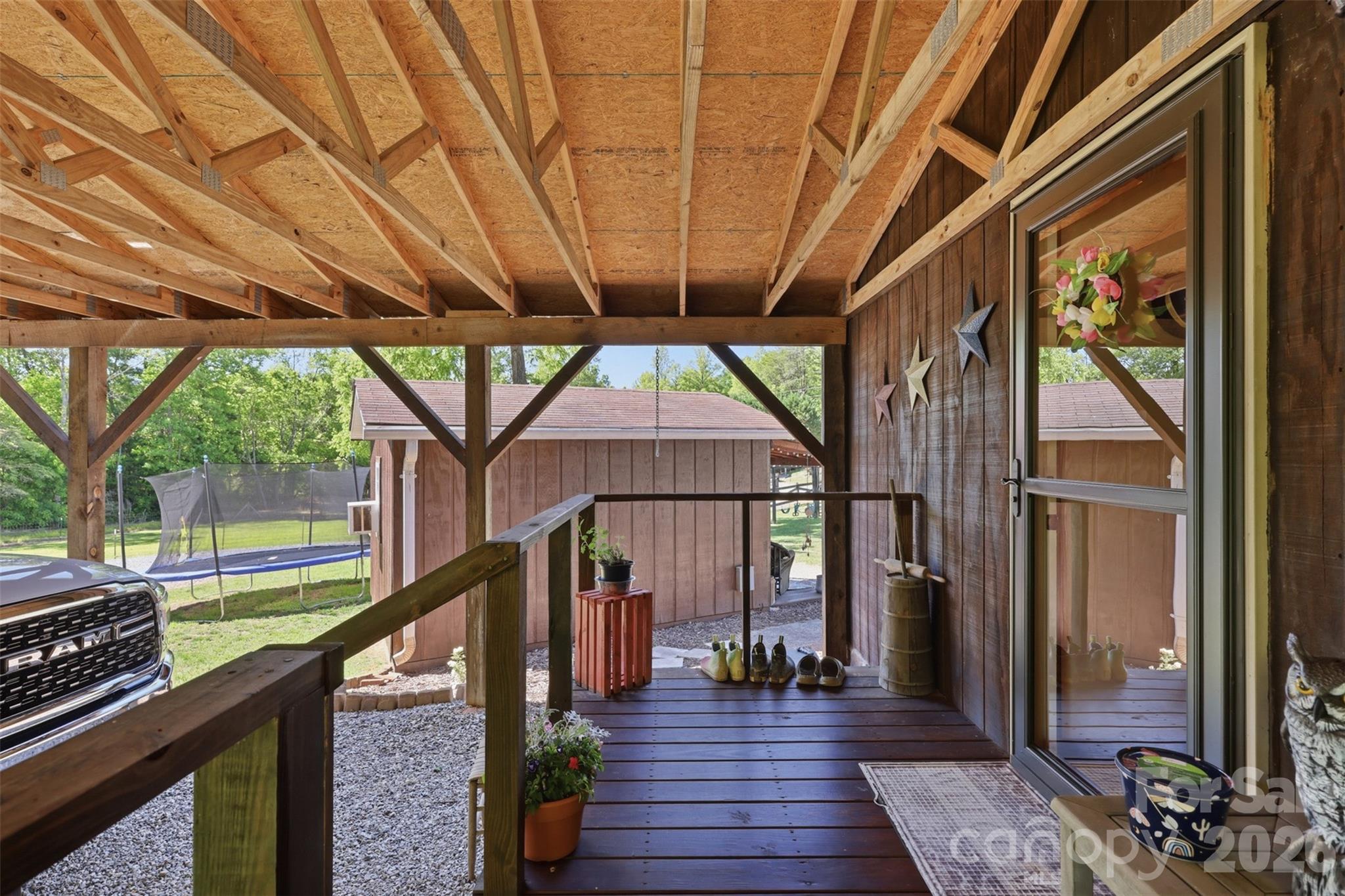 main property photo 15