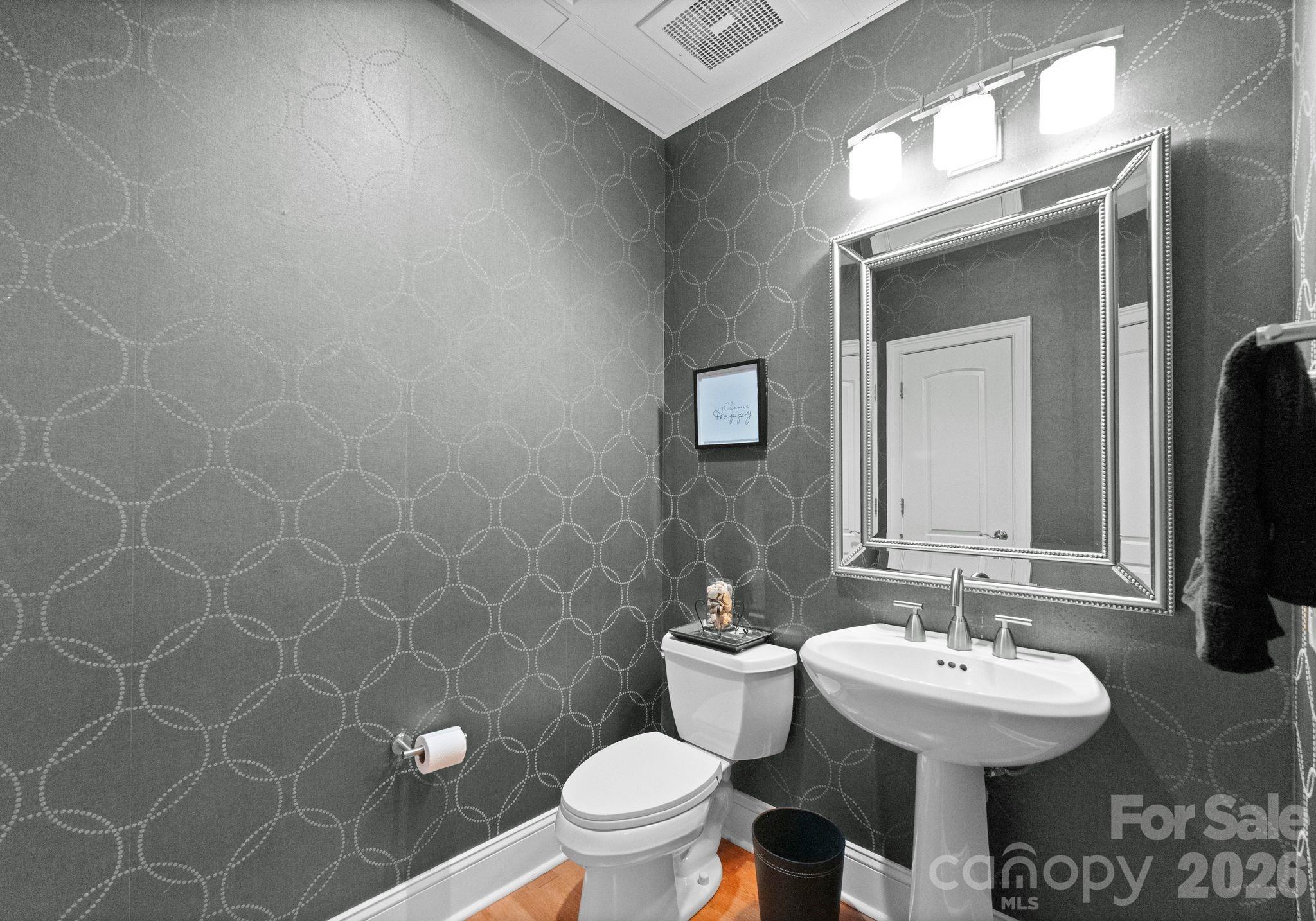 main property photo 12