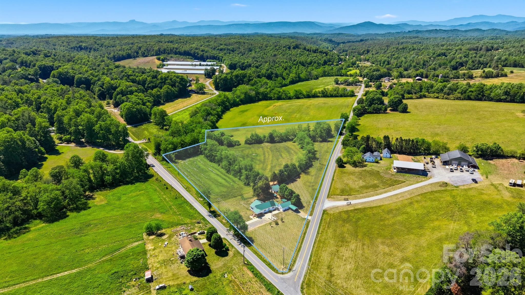 main property photo 39