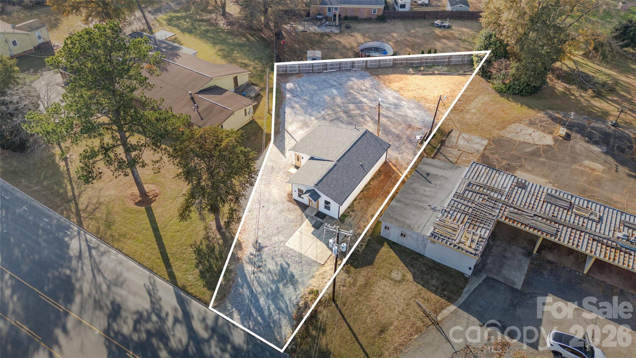 main property photo 3