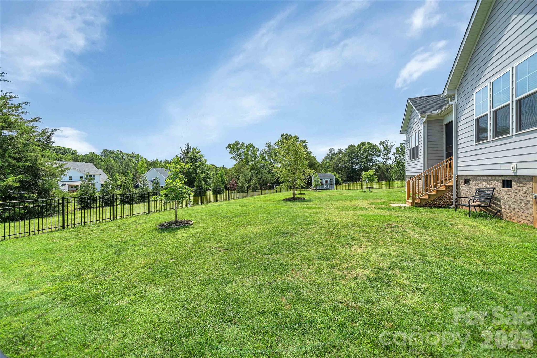 main property photo 40