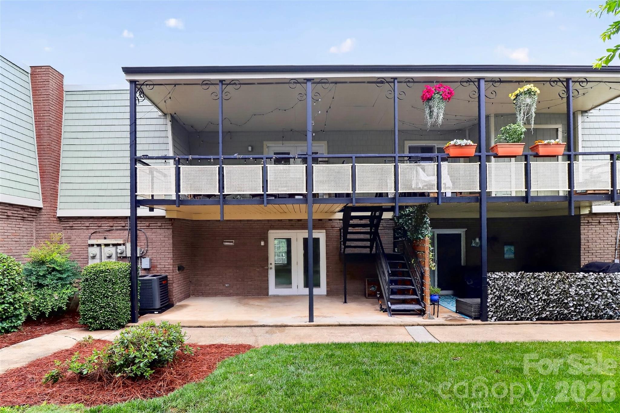 main property photo 19