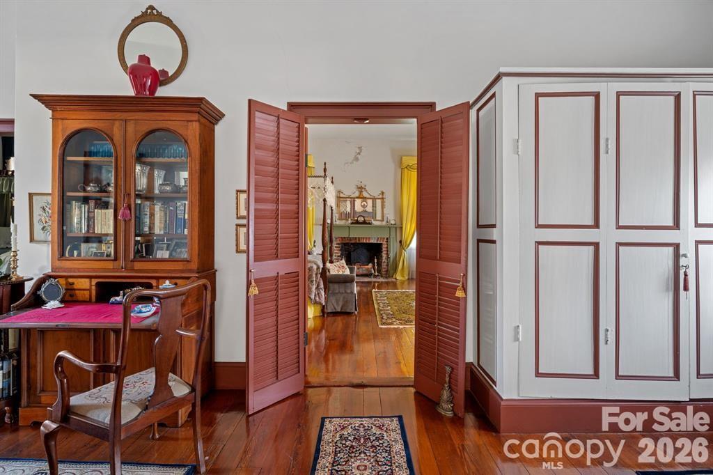 main property photo 31