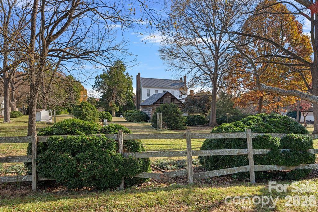 main property photo 47