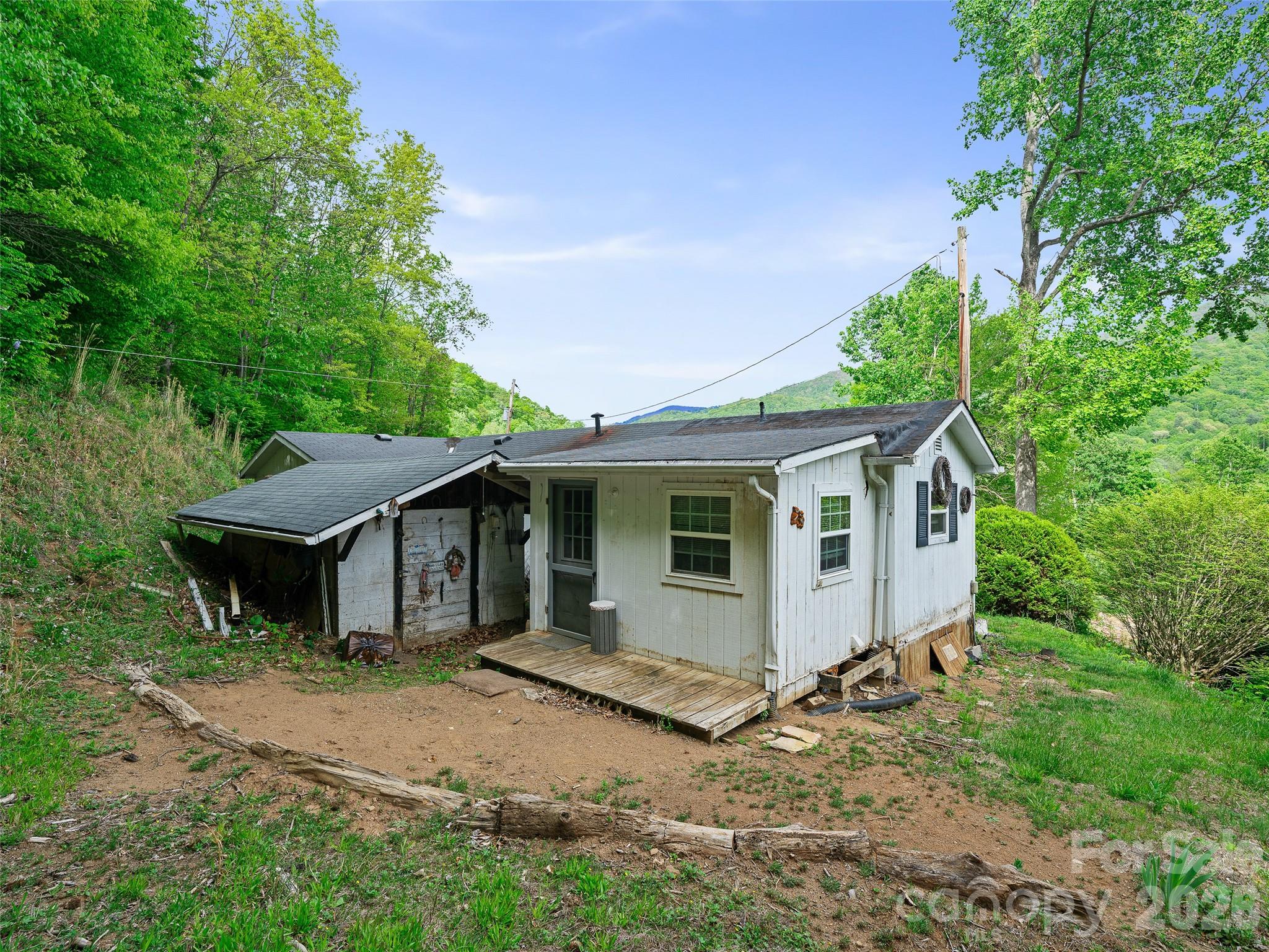 main property photo 18