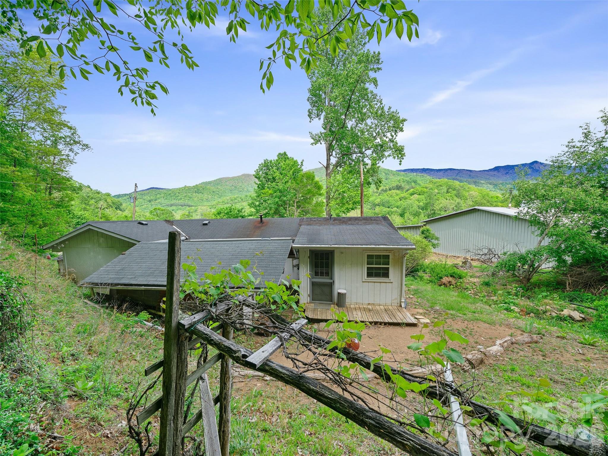 main property photo 19