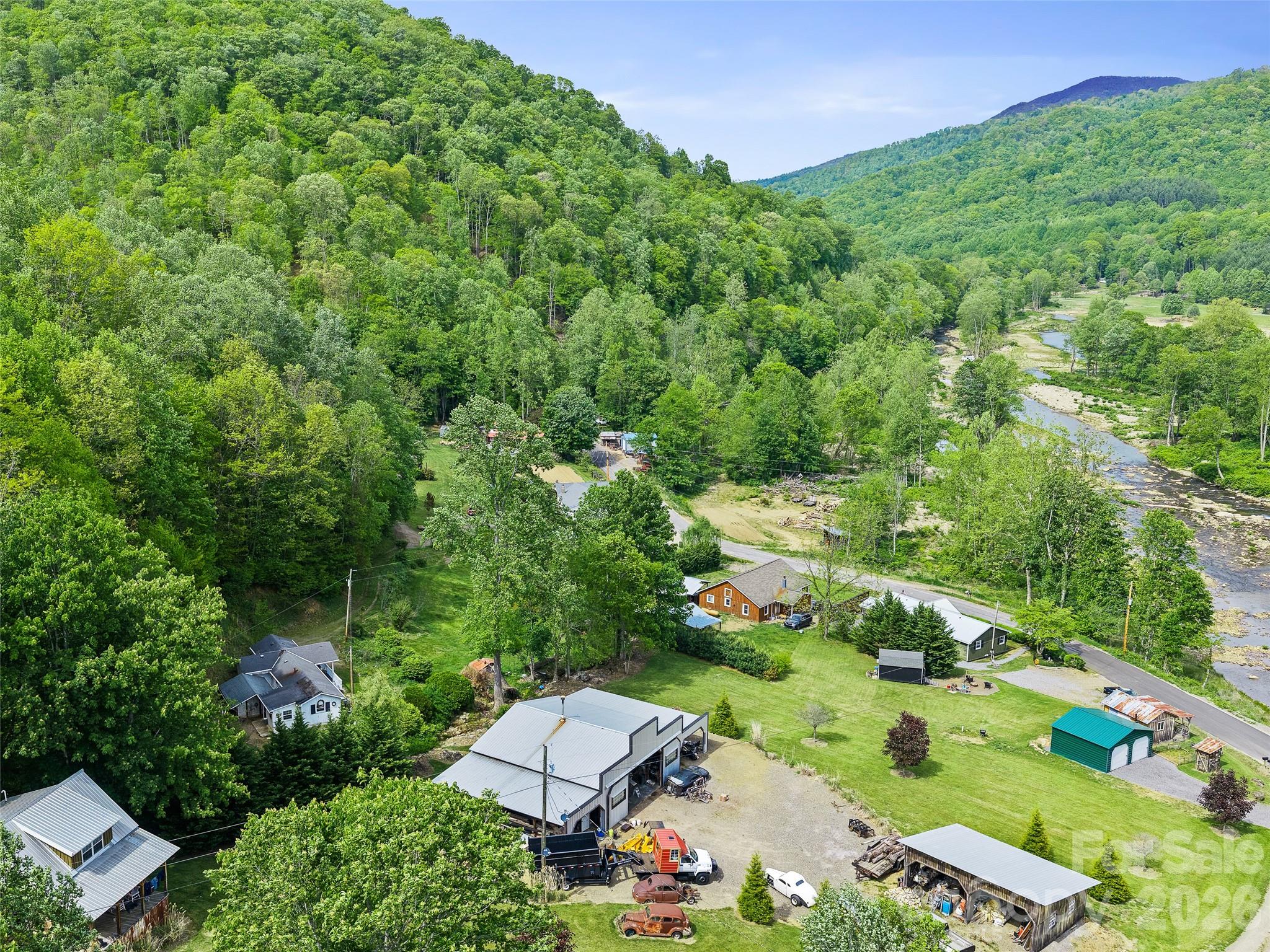 main property photo 26