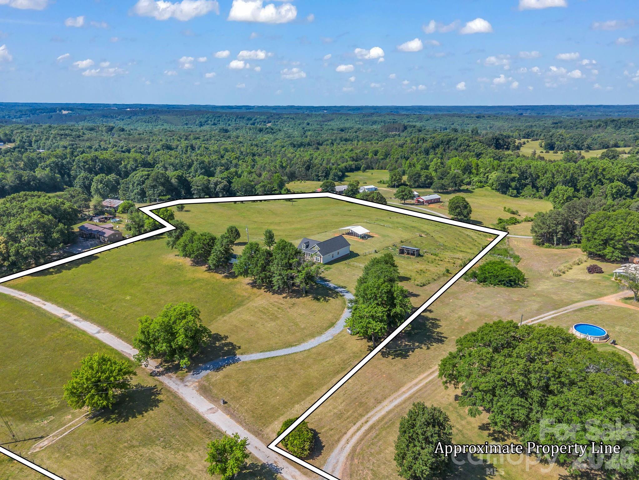 main property photo 6
