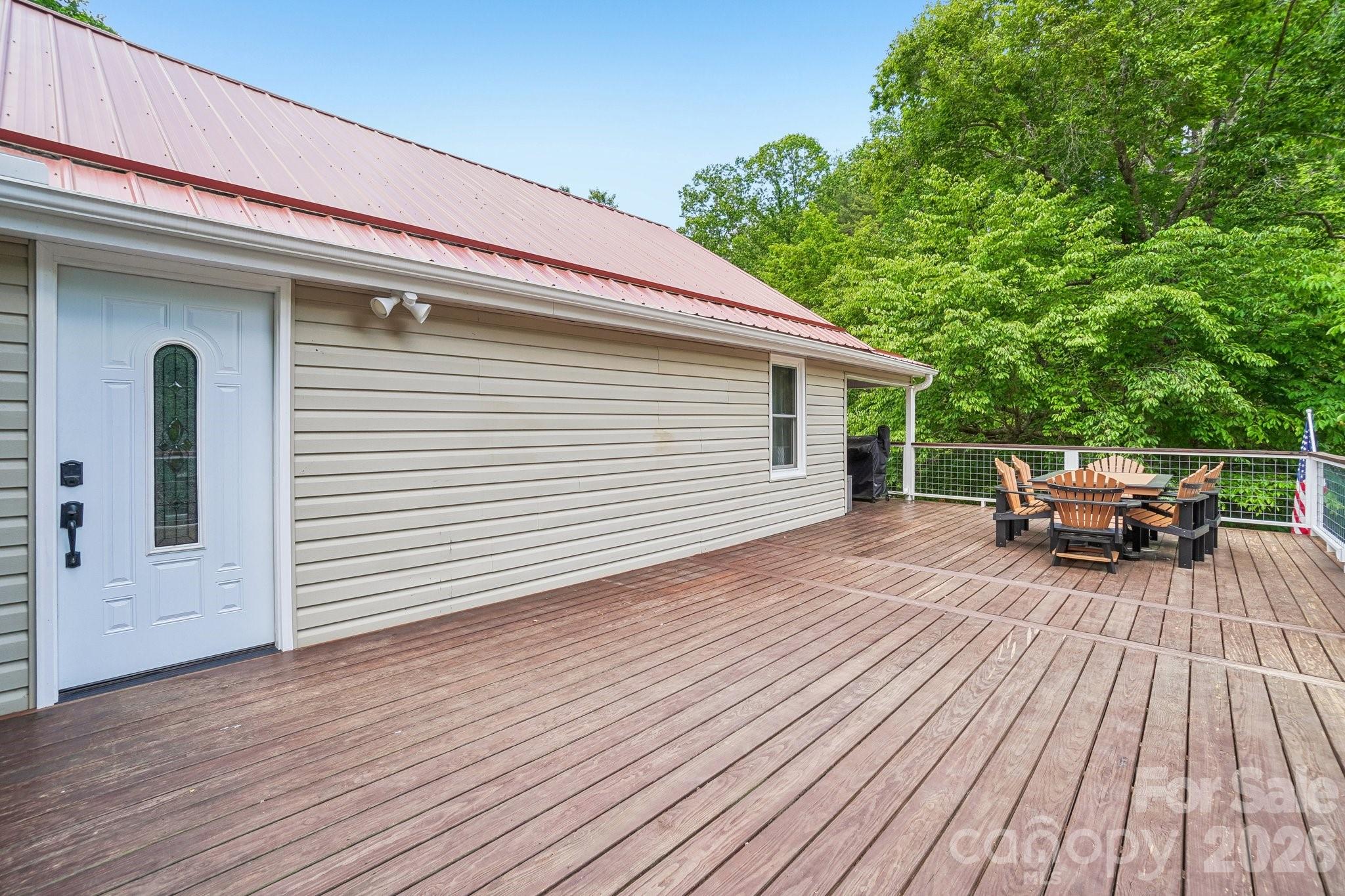 main property photo 23