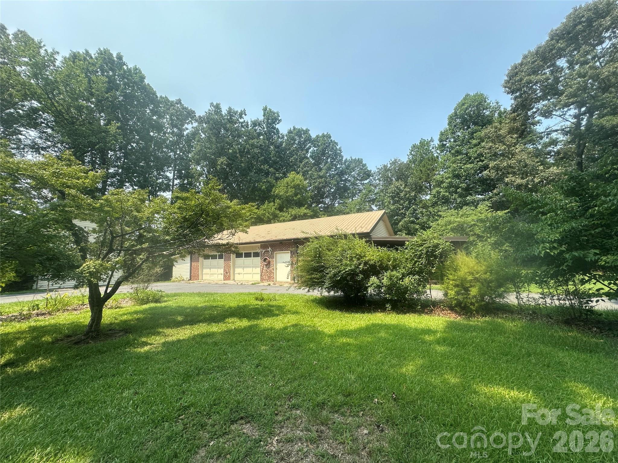 main property photo 46