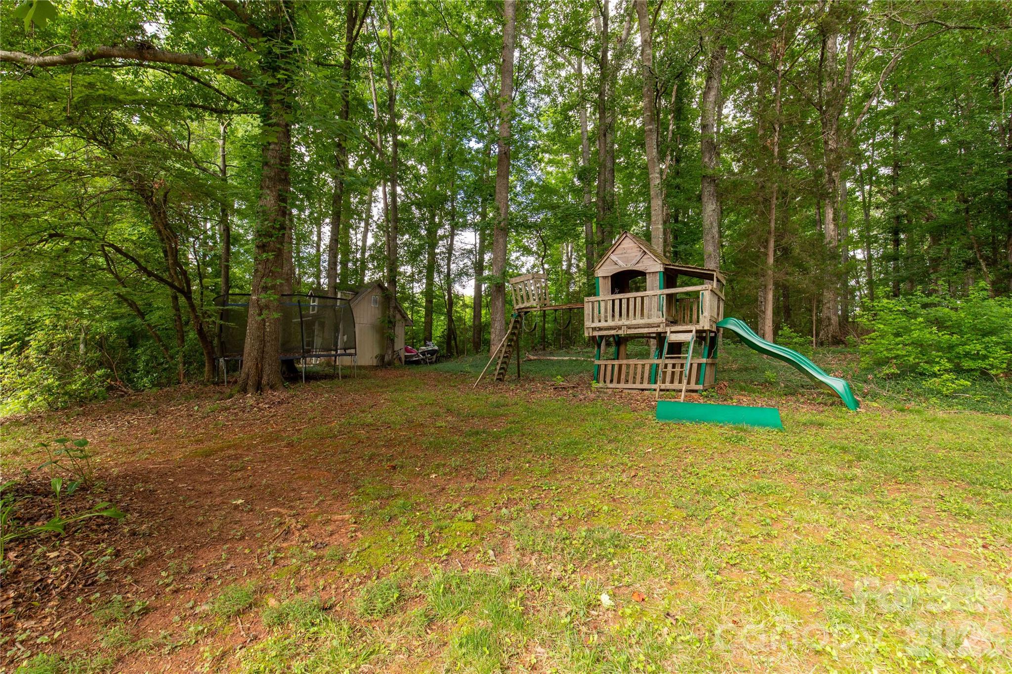 main property photo 39