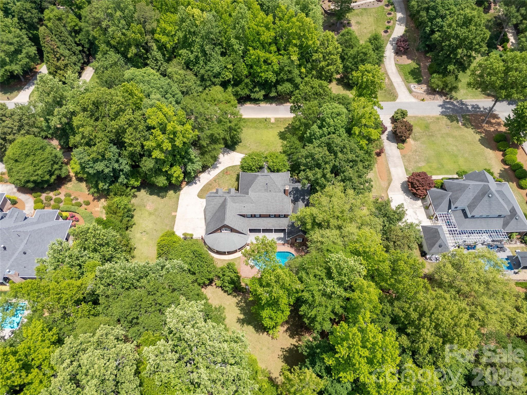 main property photo 40