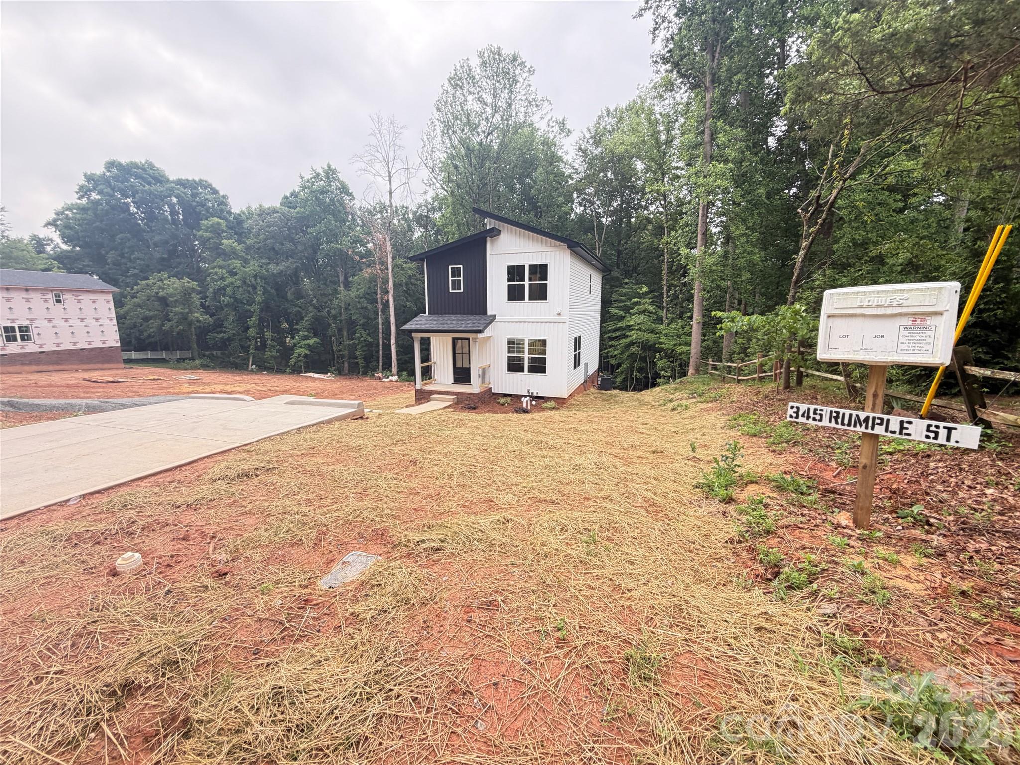 main property photo 18