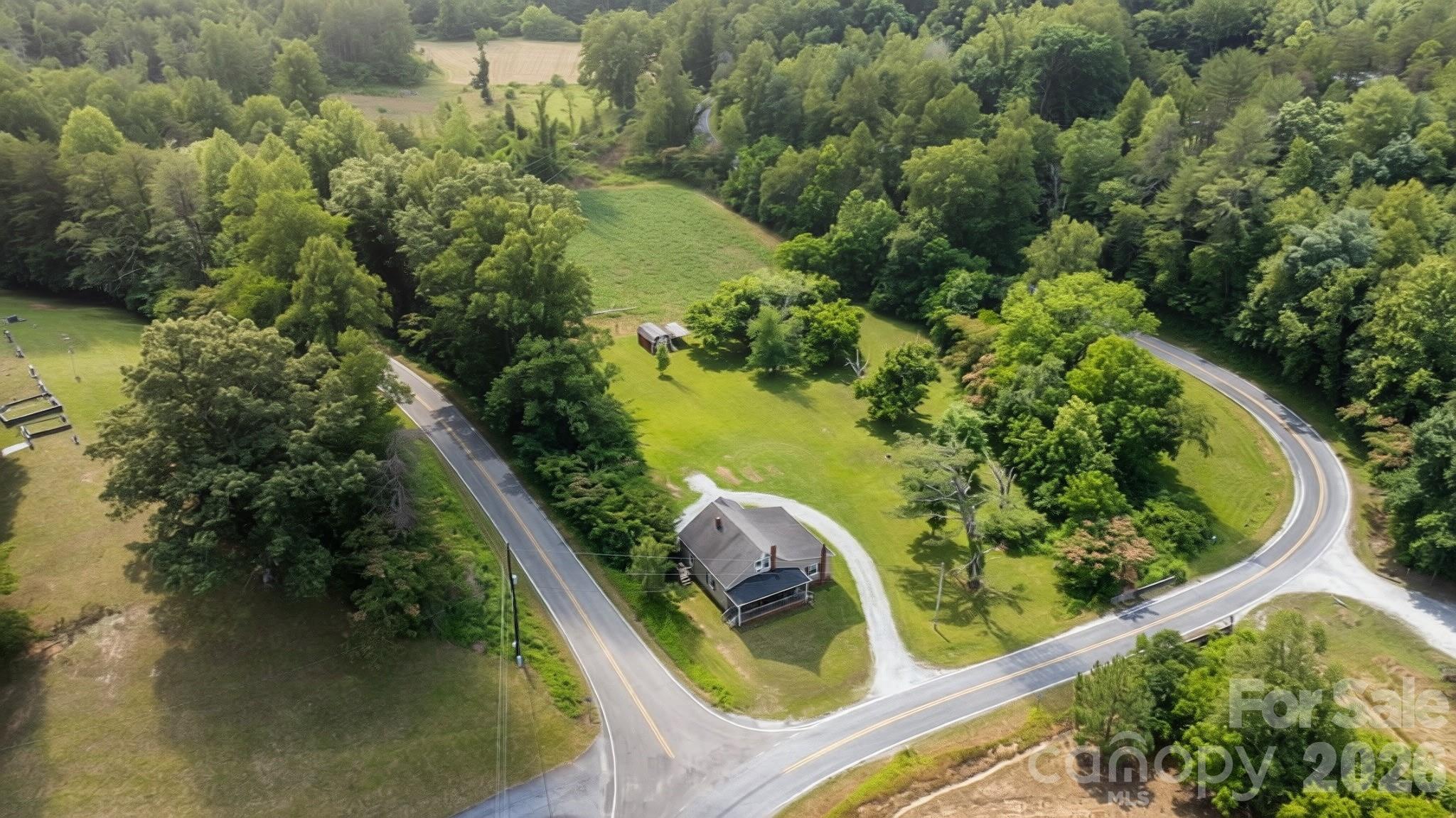 main property photo 5
