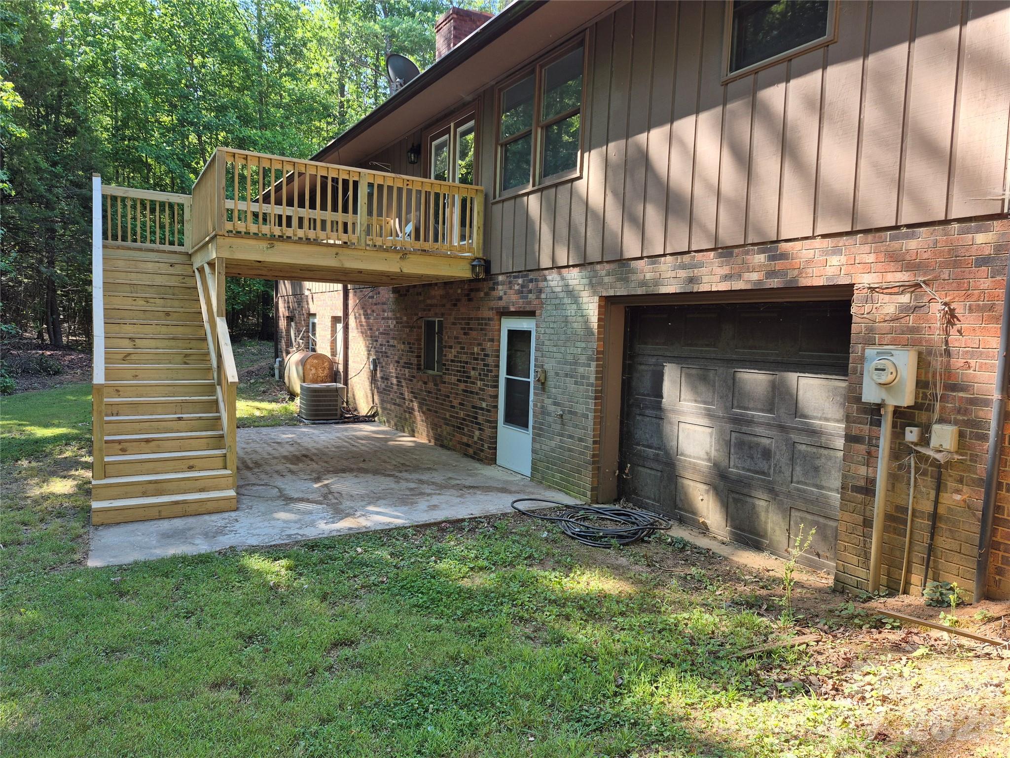 main property photo 34