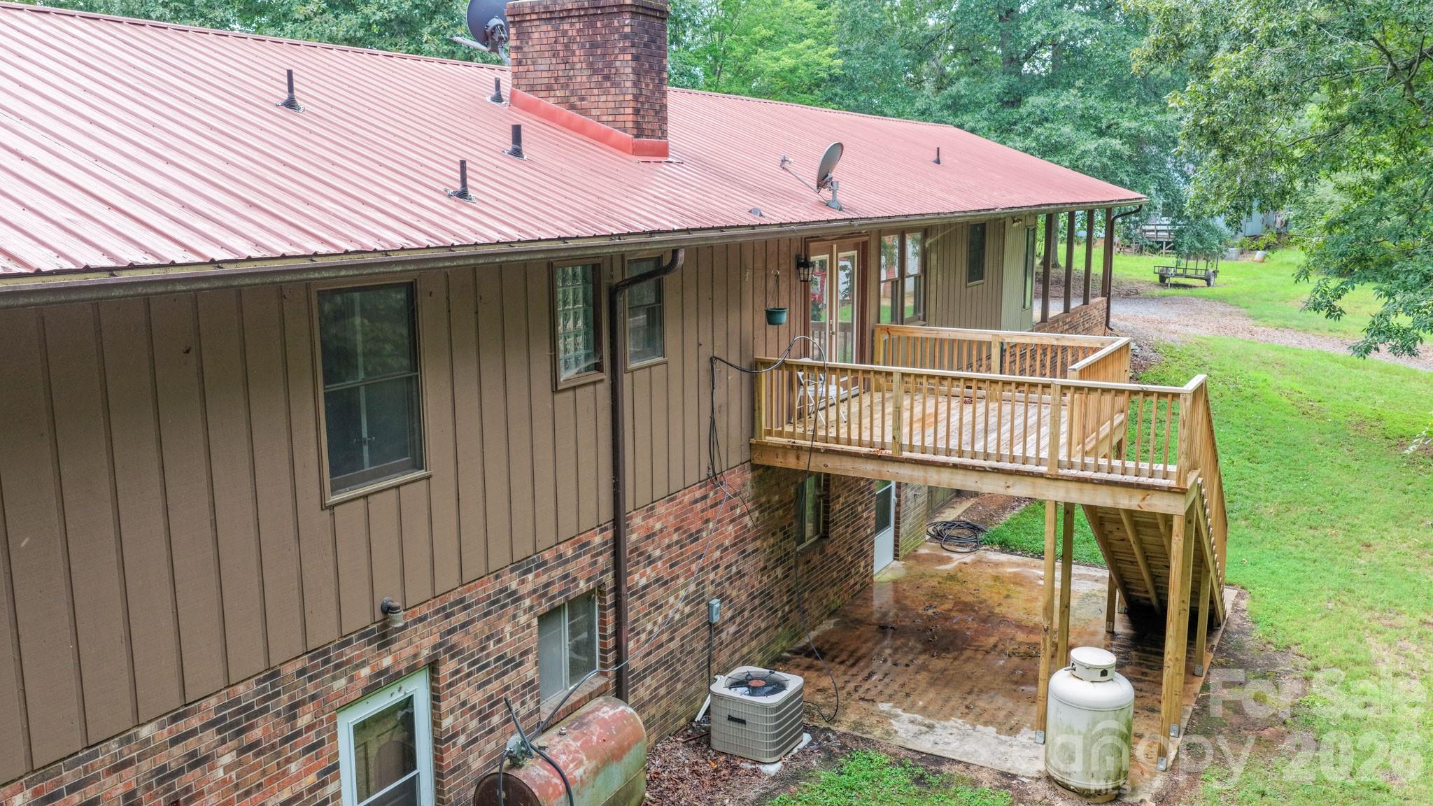 main property photo 42