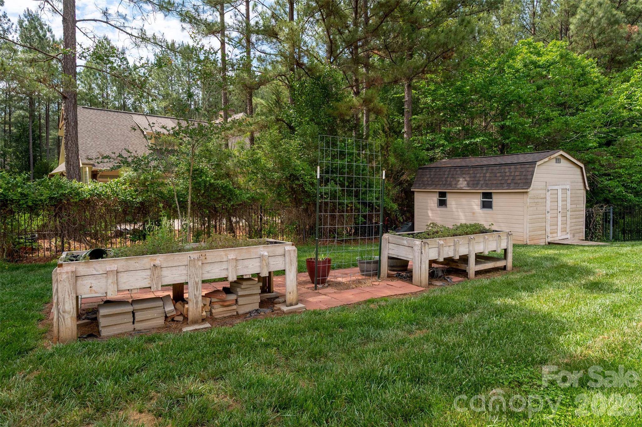 main property photo 43