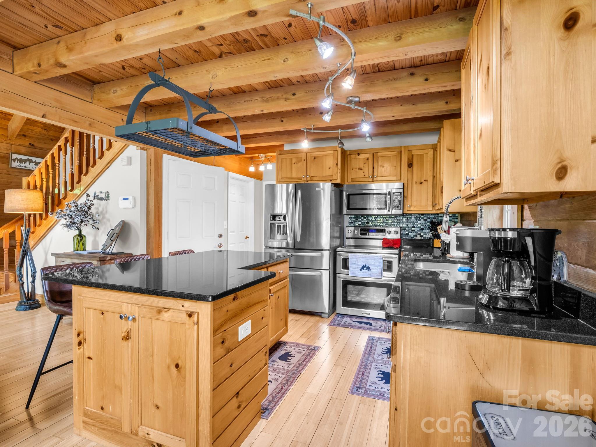 main property photo 12