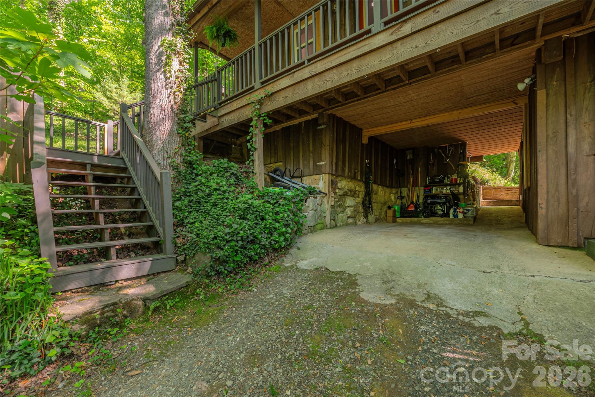 main property photo 27
