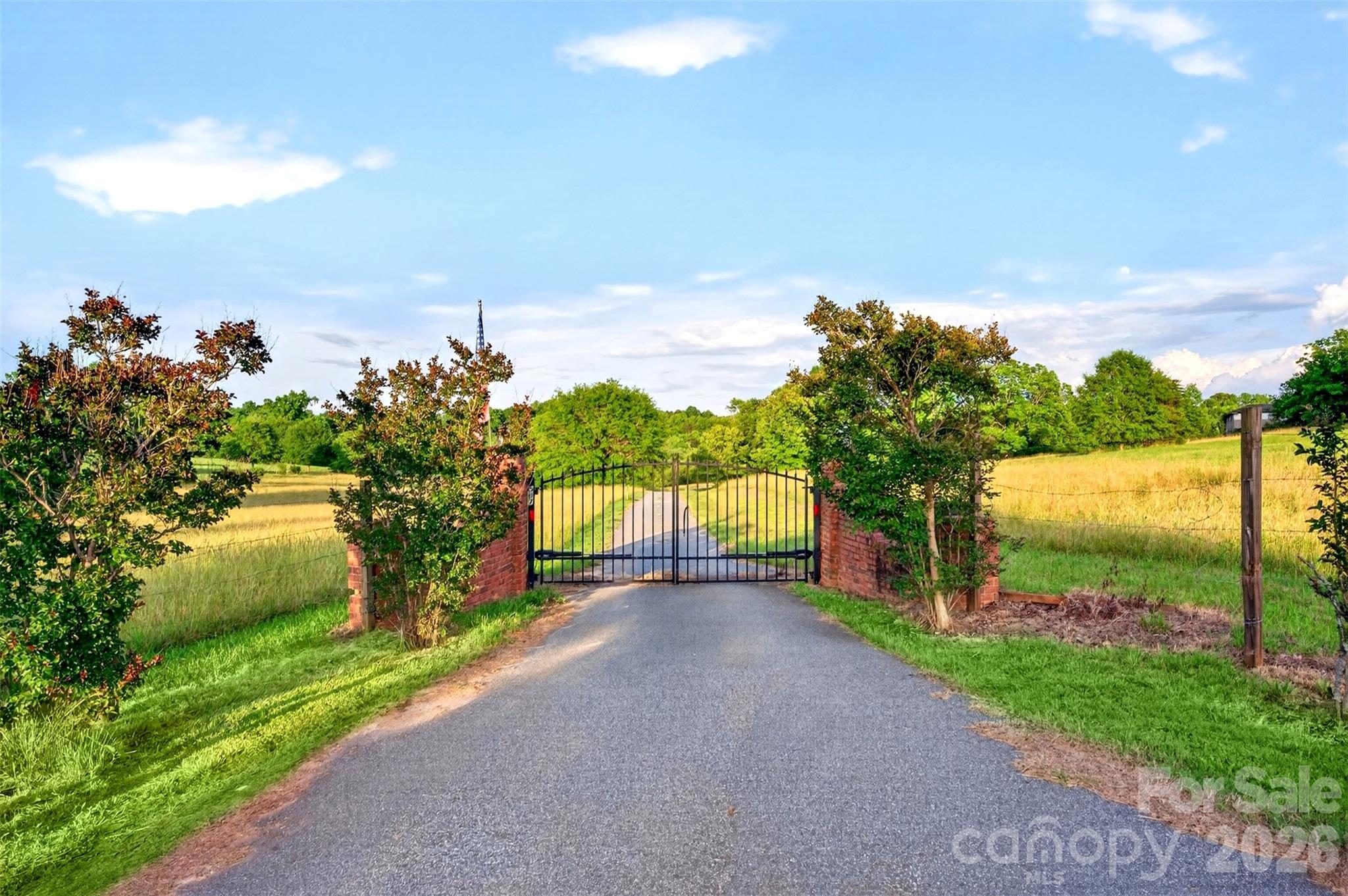 main property photo 36