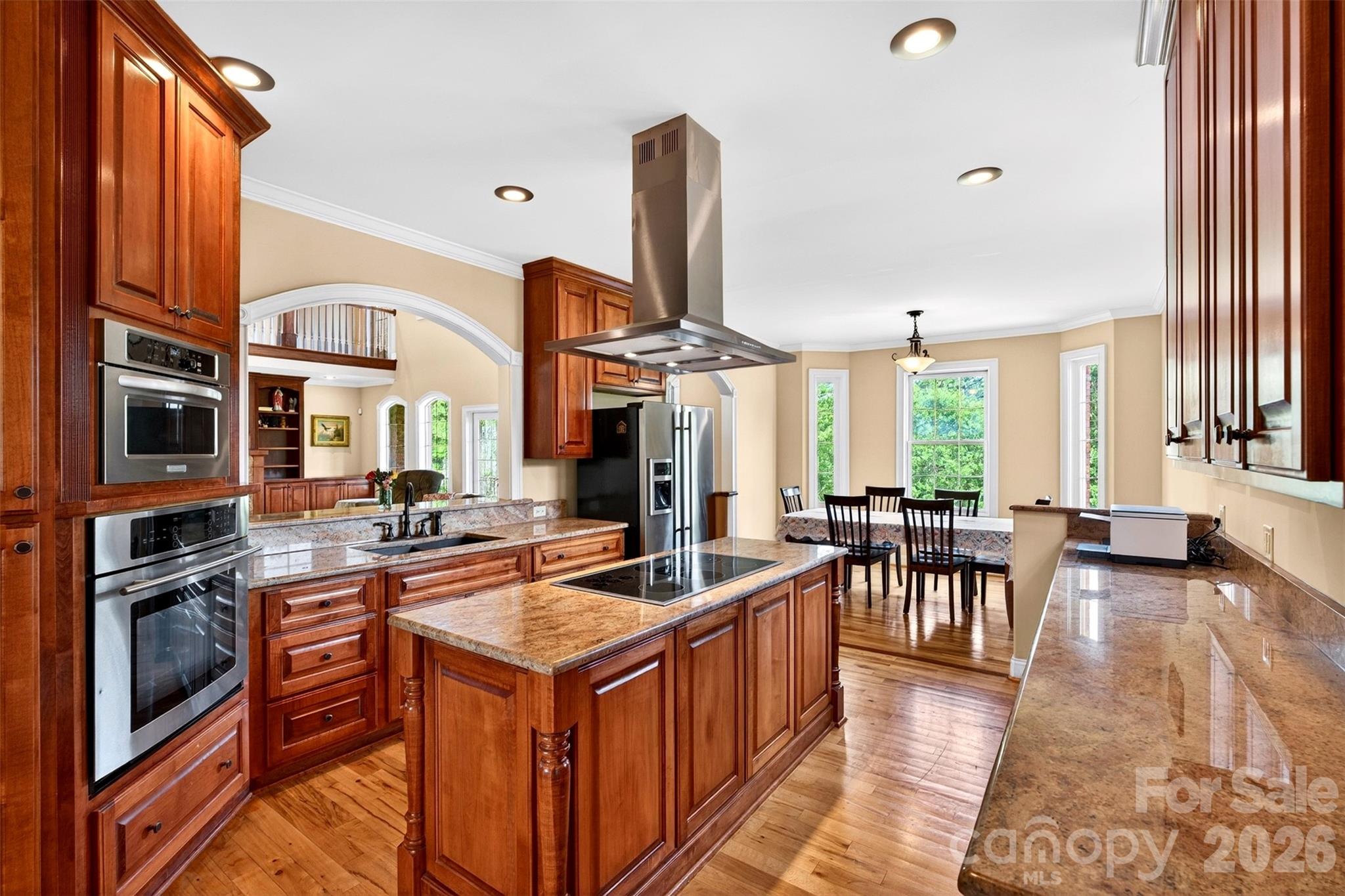 main property photo 8