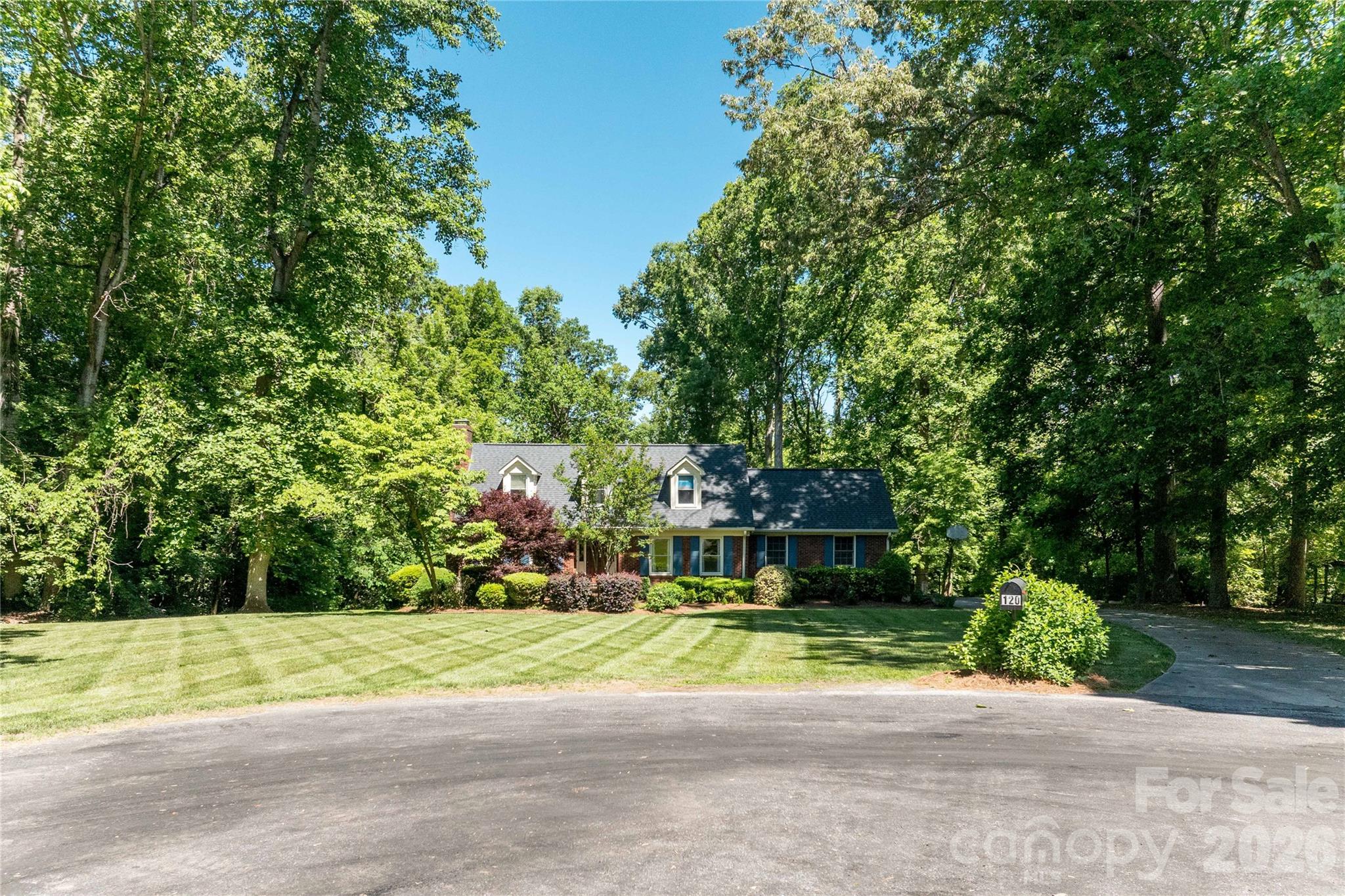 main property photo 18