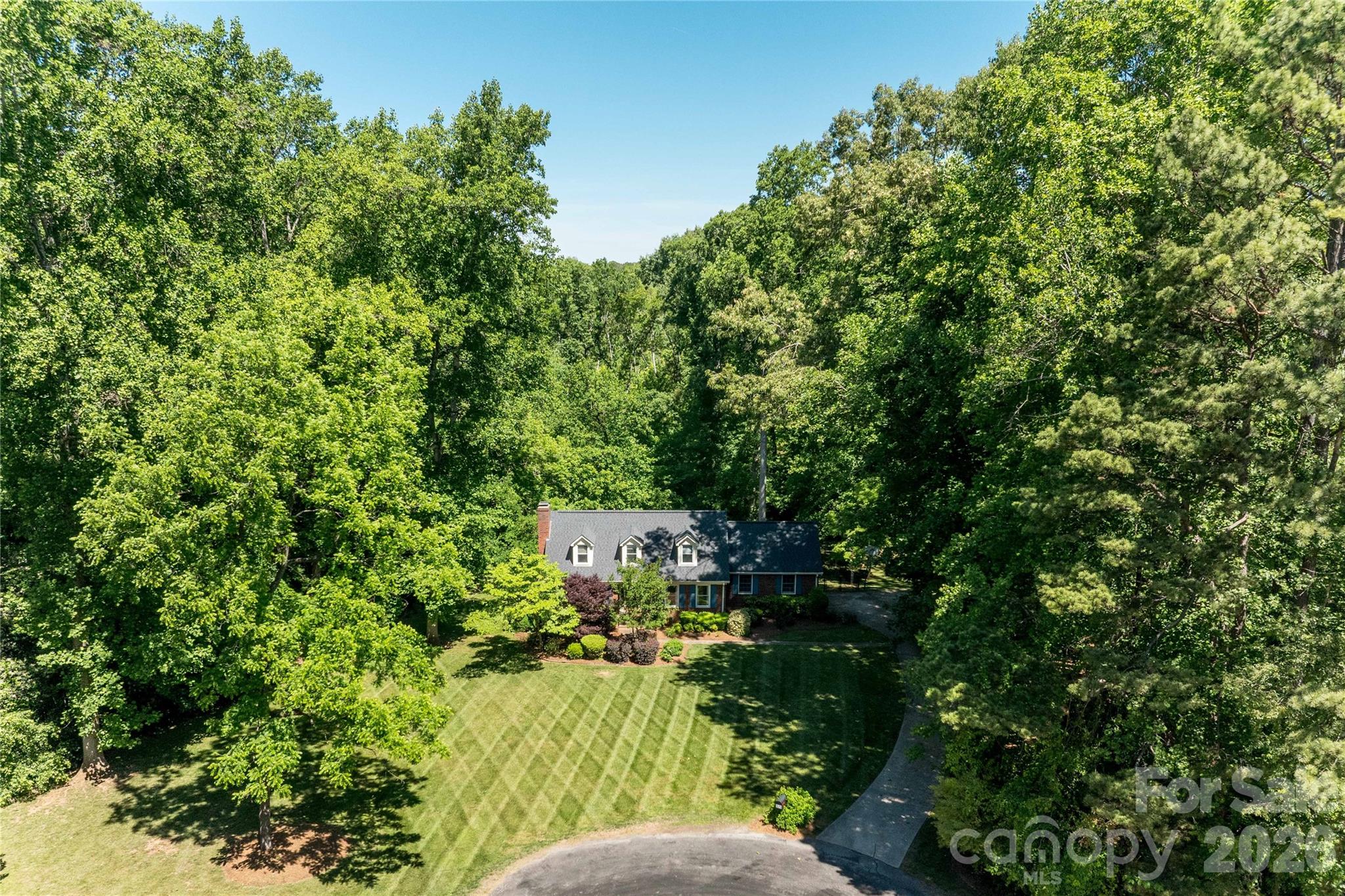 main property photo 19