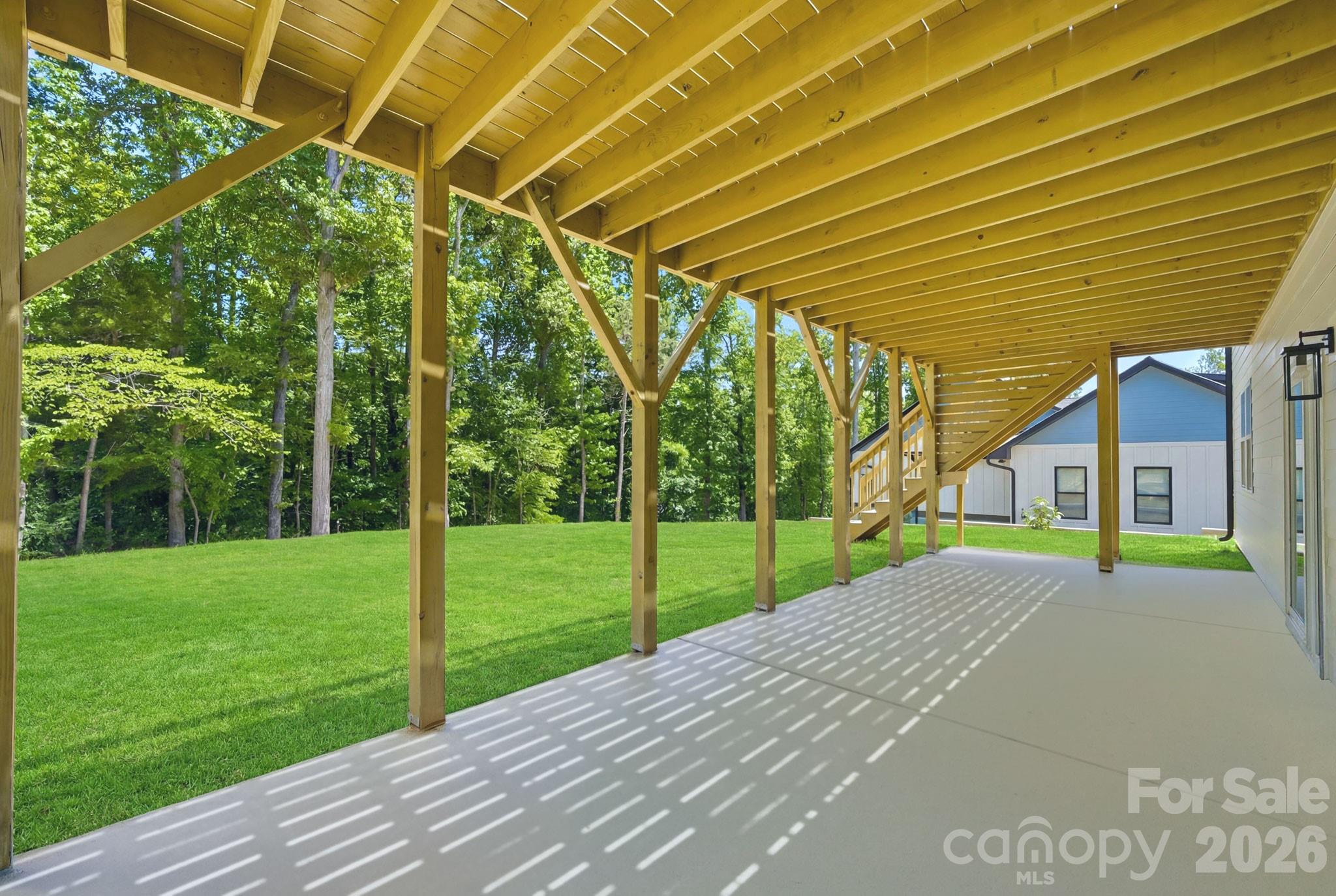 main property photo 40