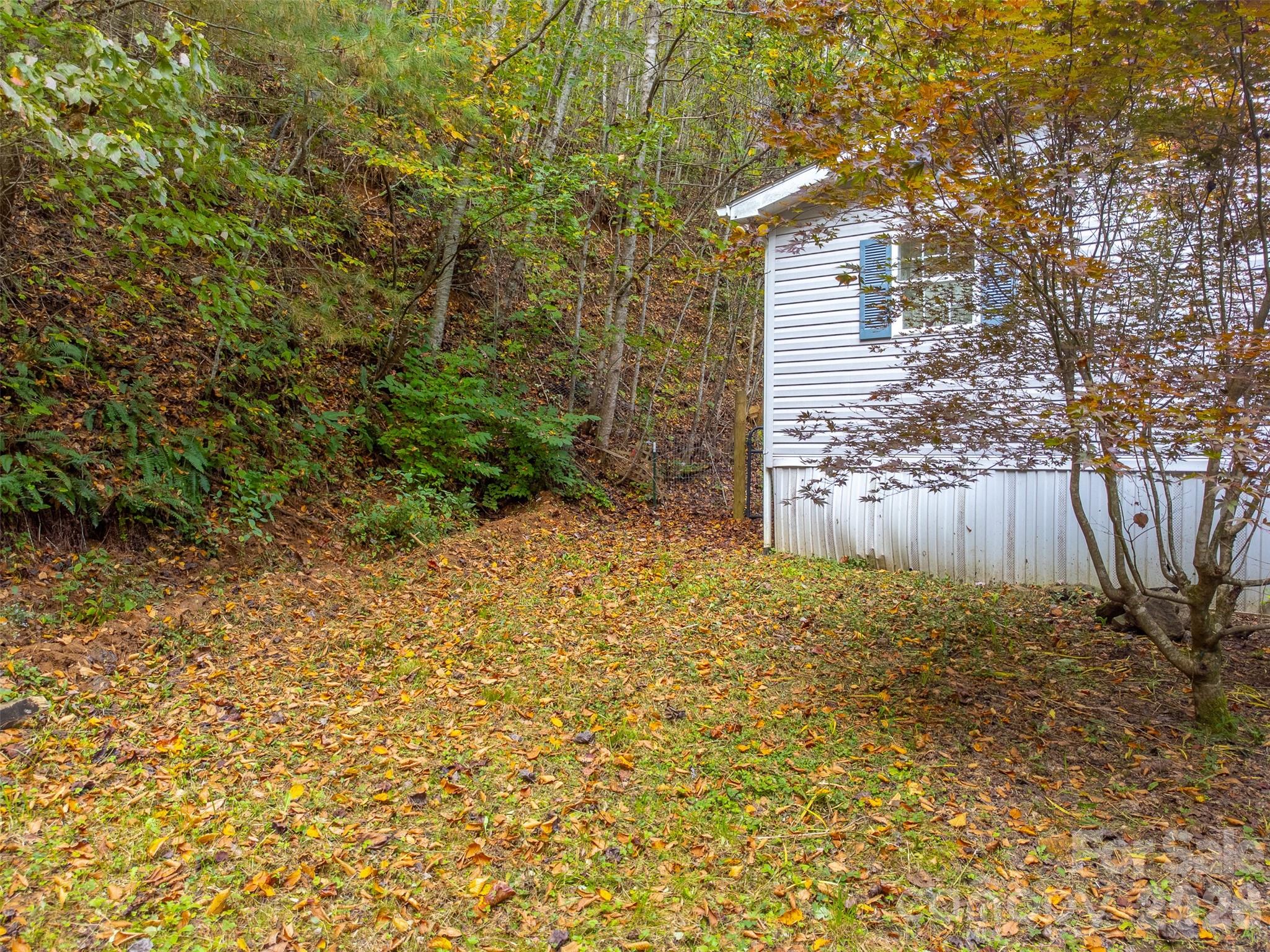 main property photo 28