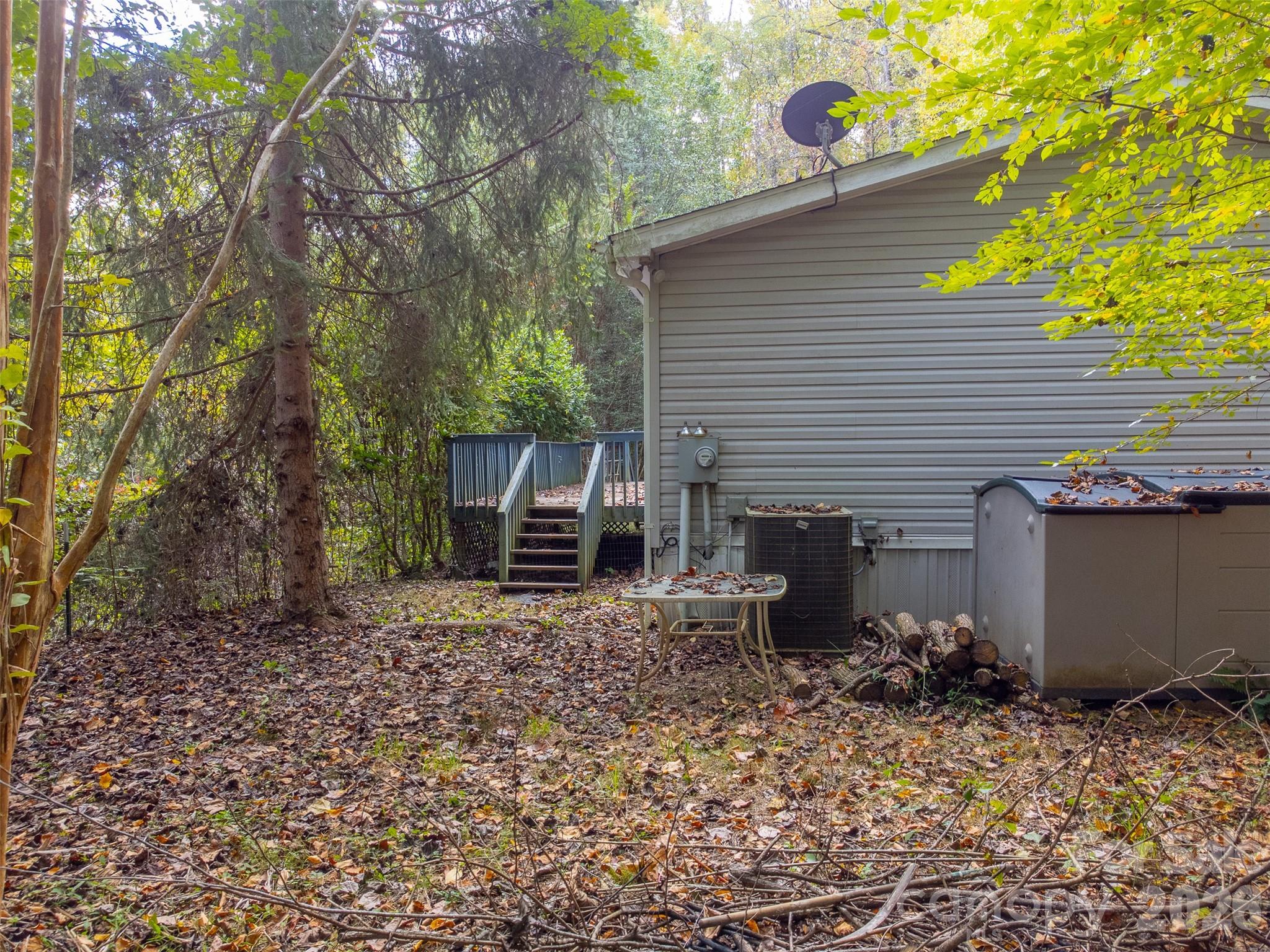 main property photo 30