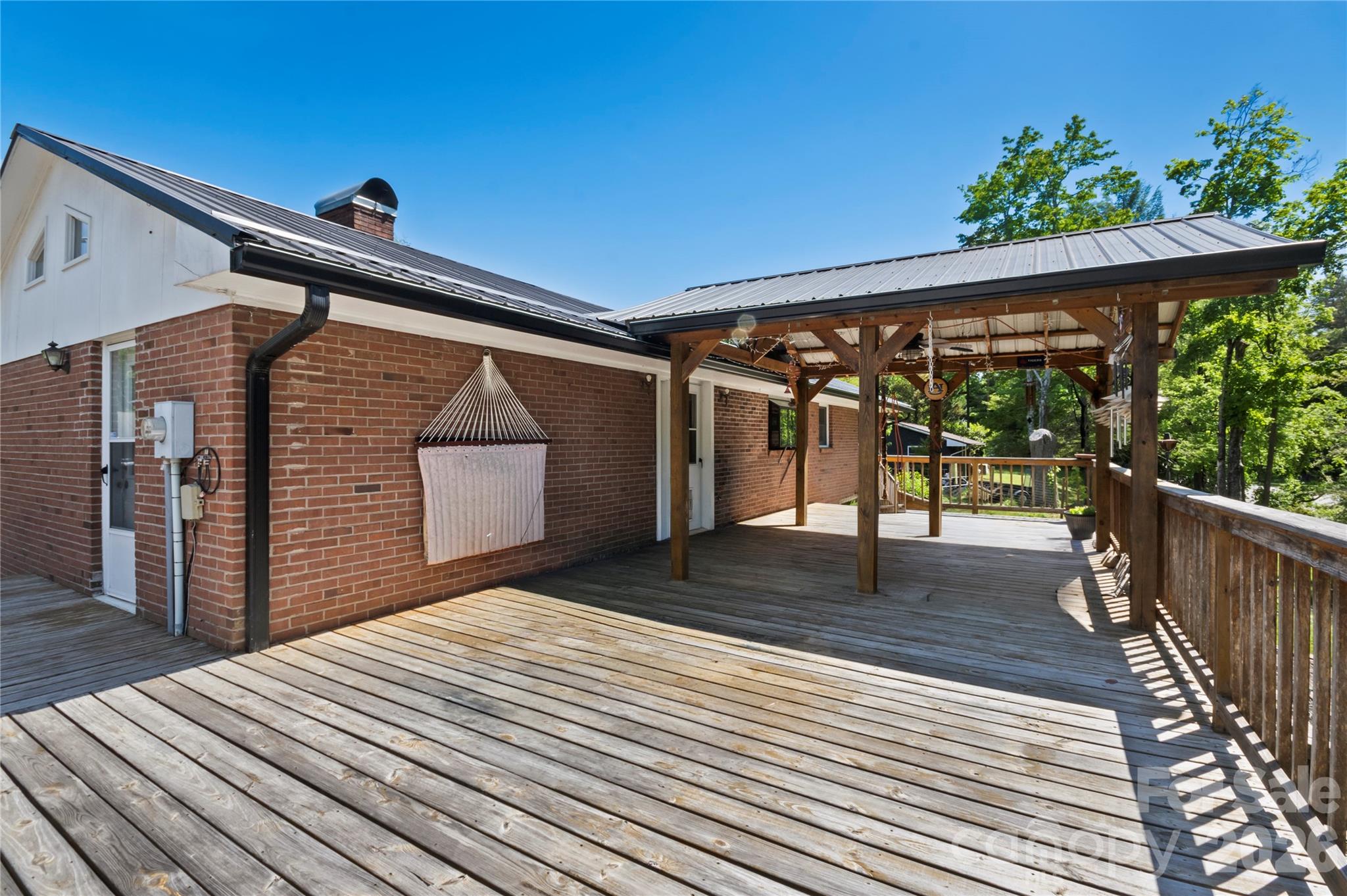 main property photo 23