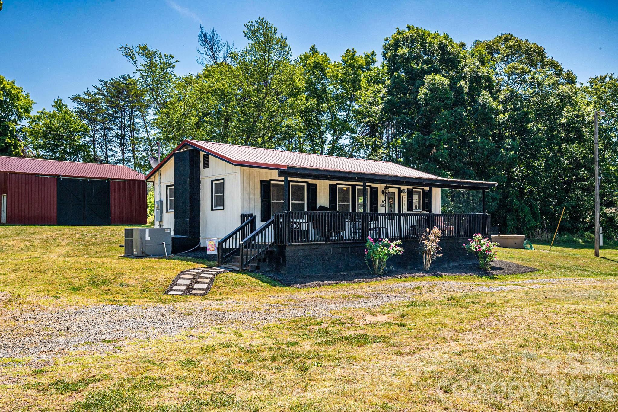 main property photo 2