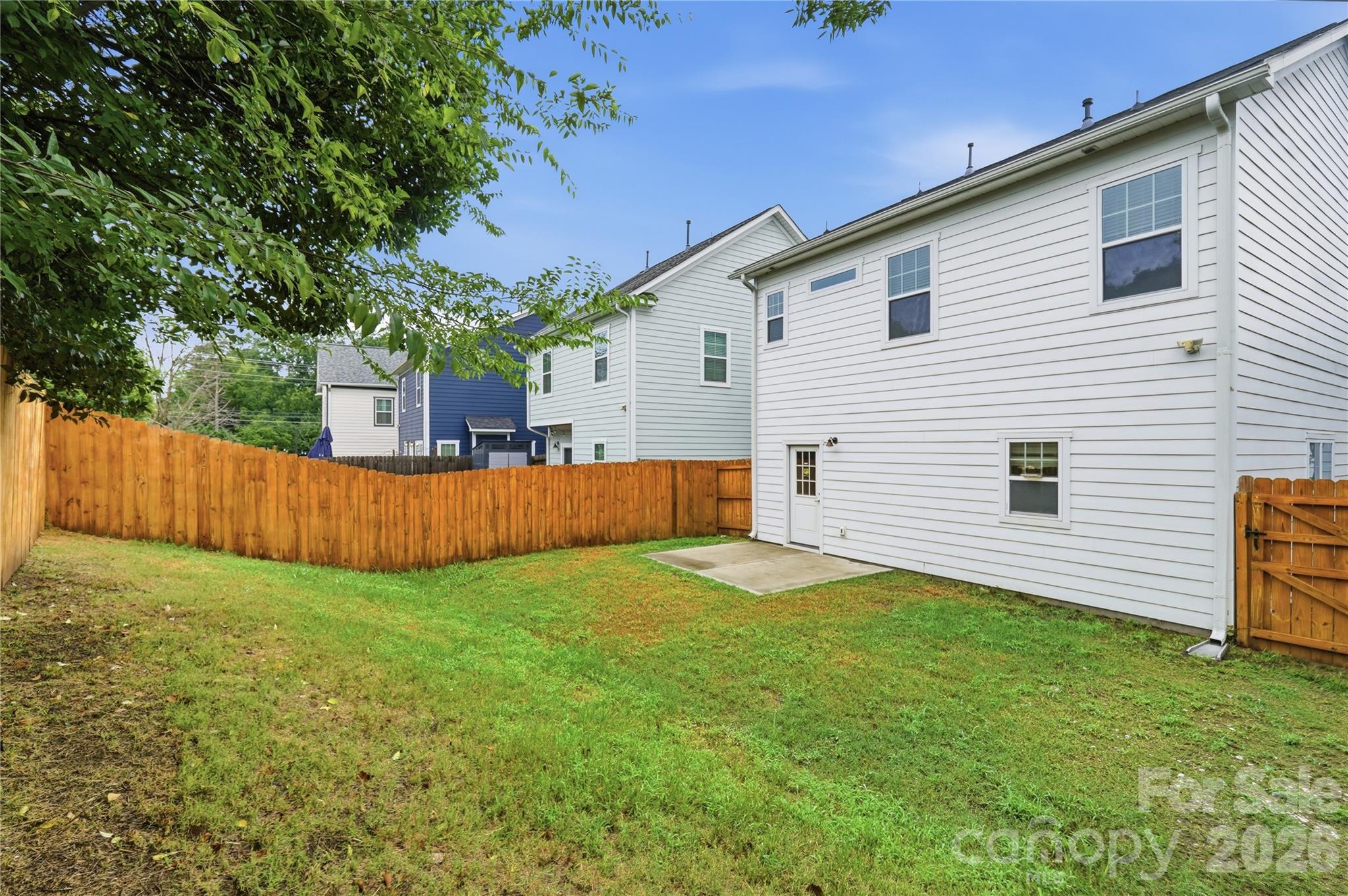 main property photo 33