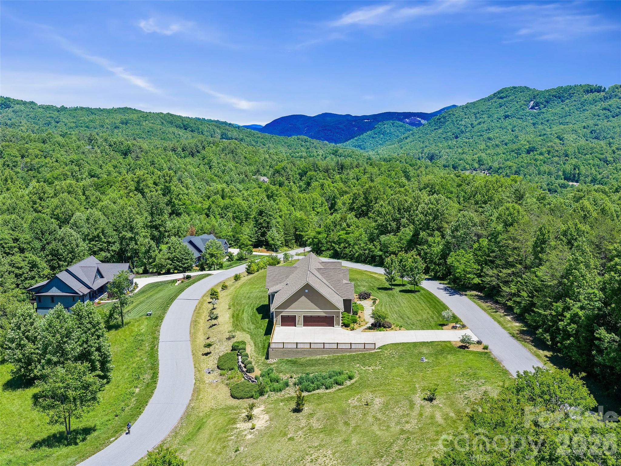 main property photo 41
