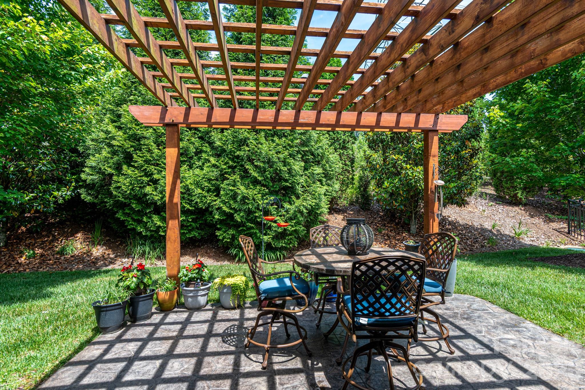 main property photo 27