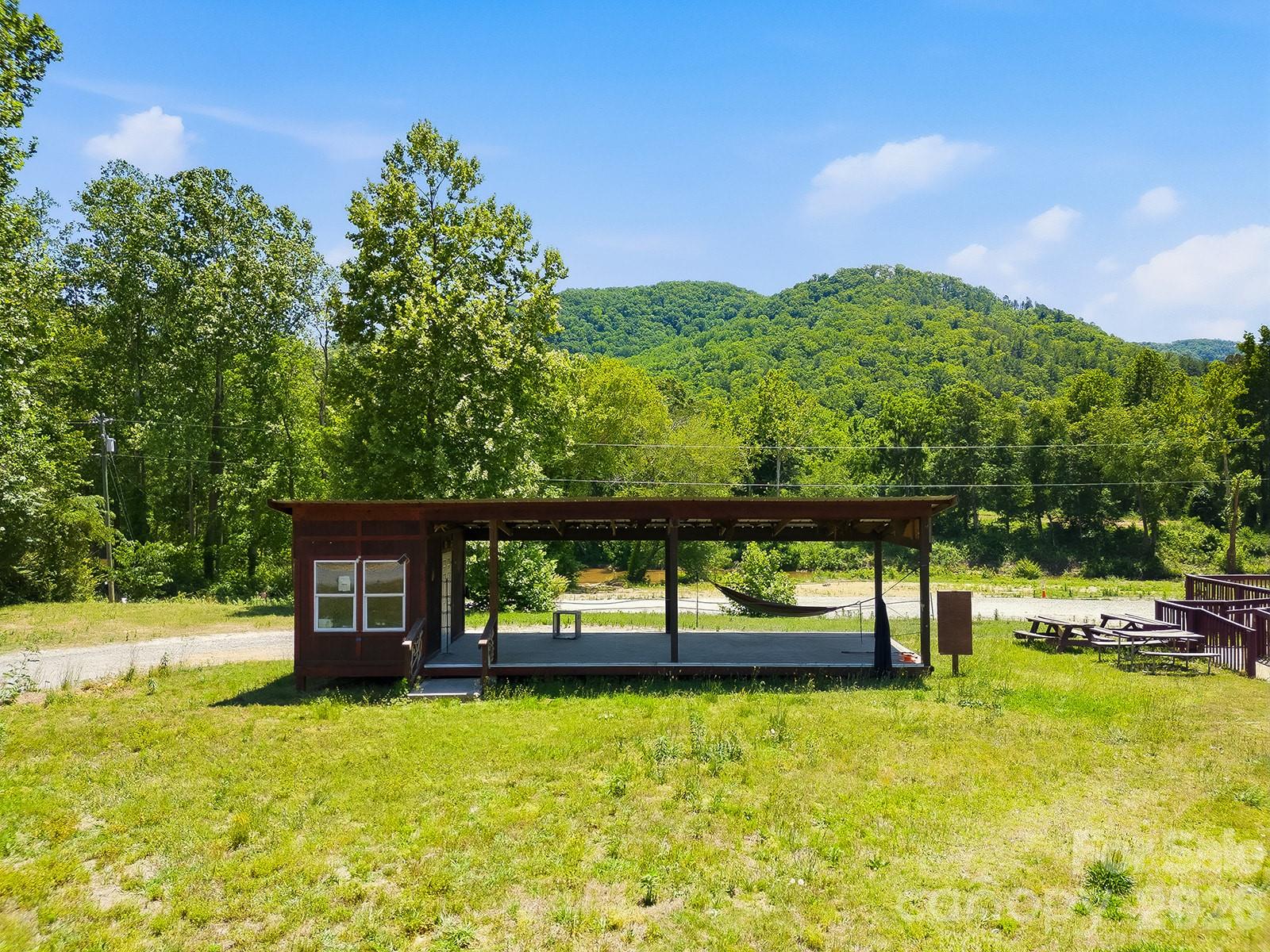 main property photo 21
