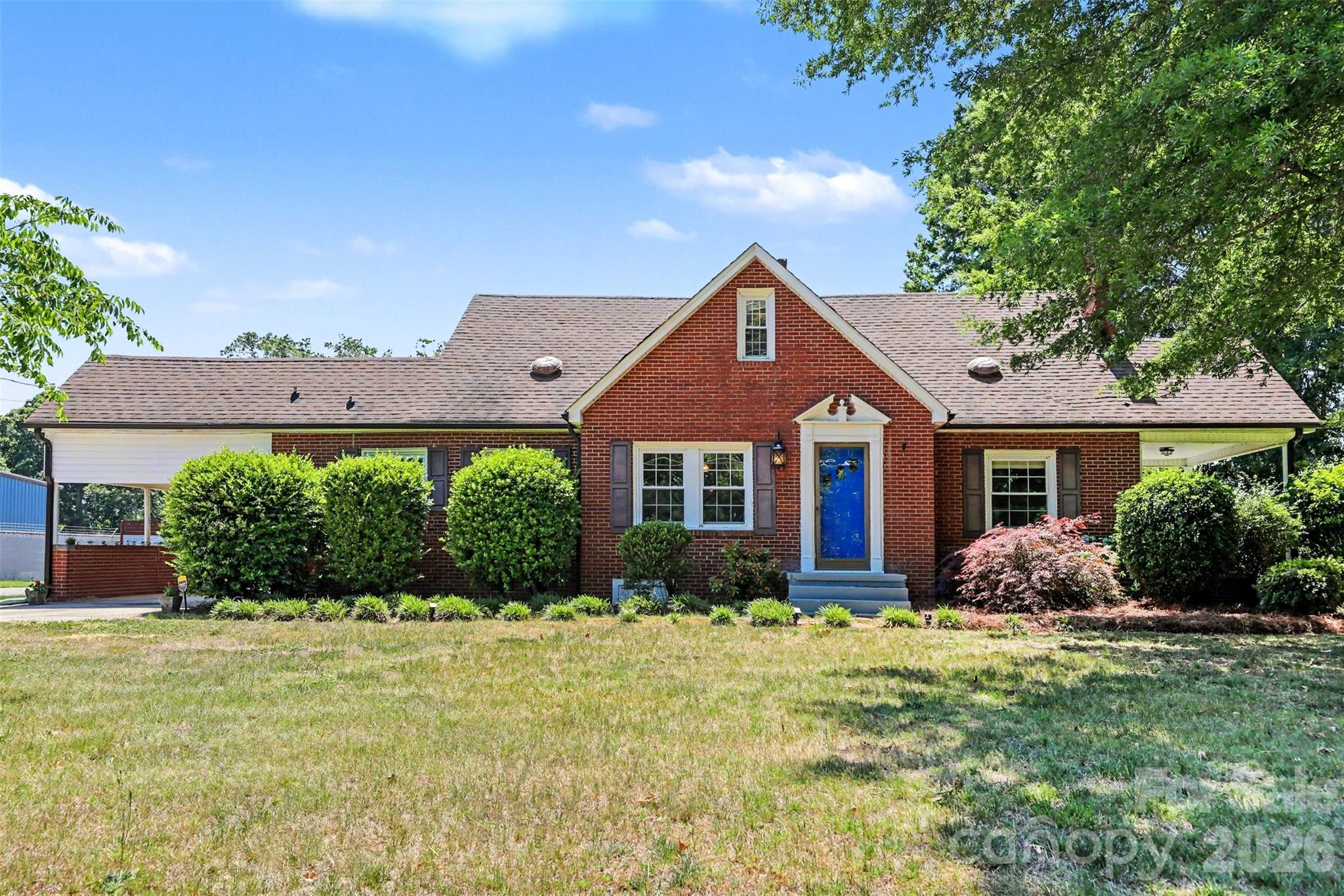 main property photo 2