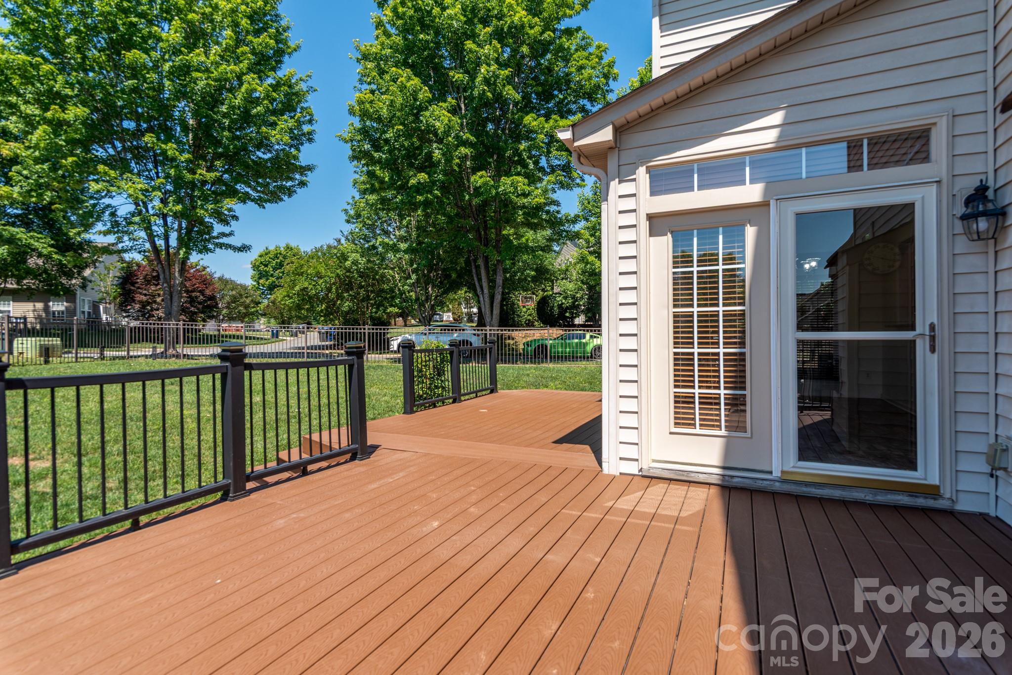 main property photo 37