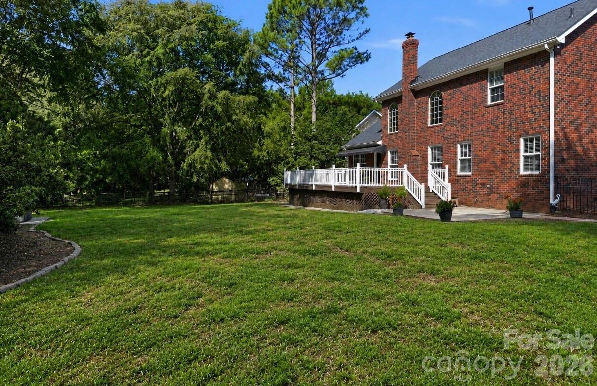 main property photo 36