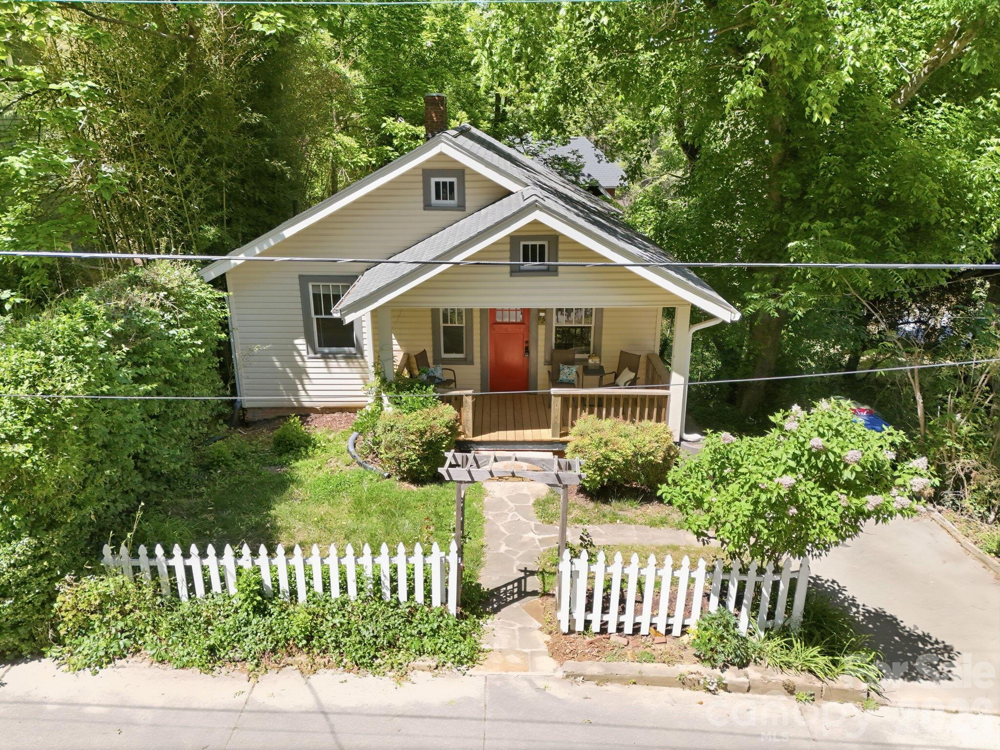 main property photo 2