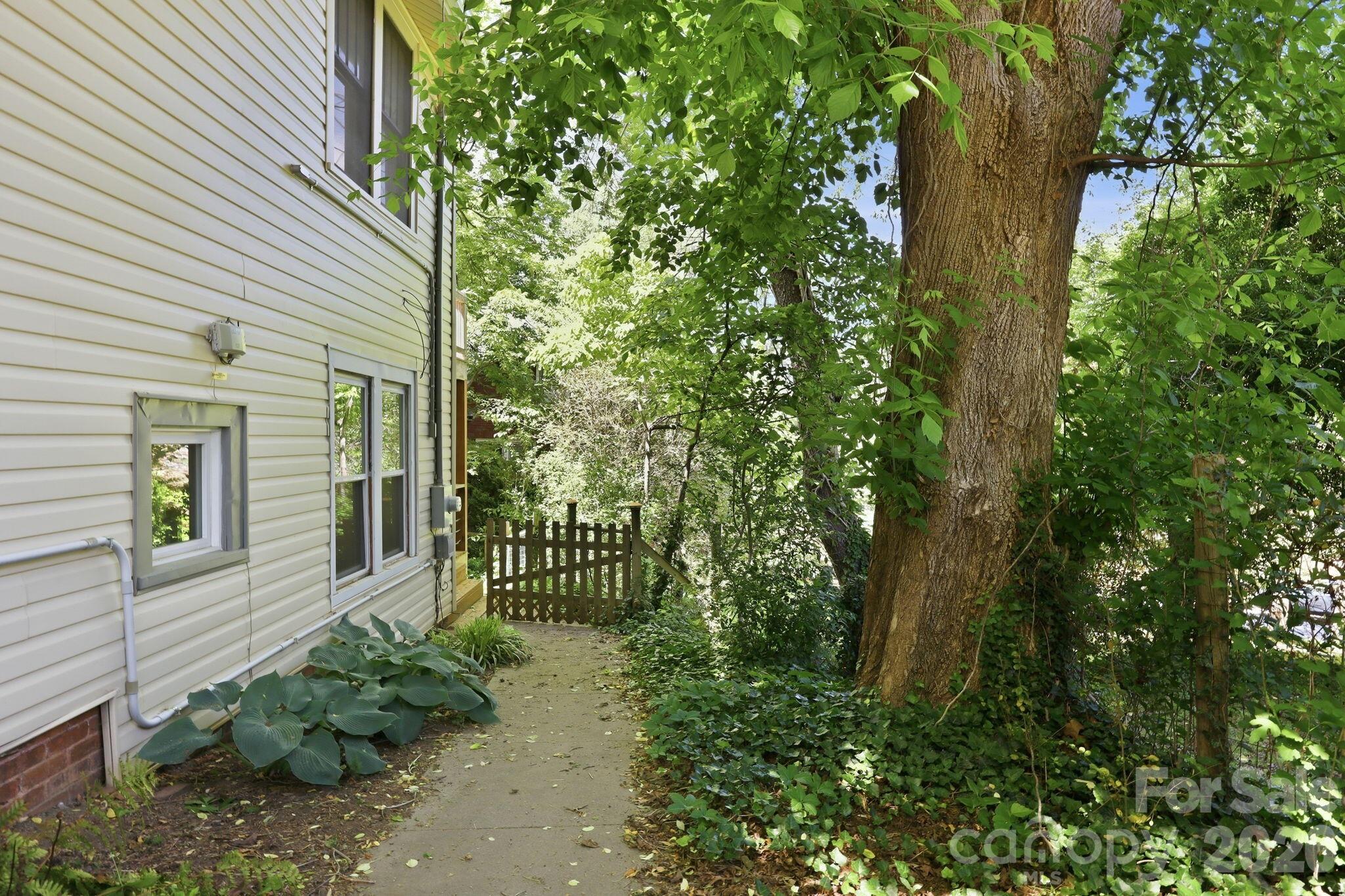 main property photo 47
