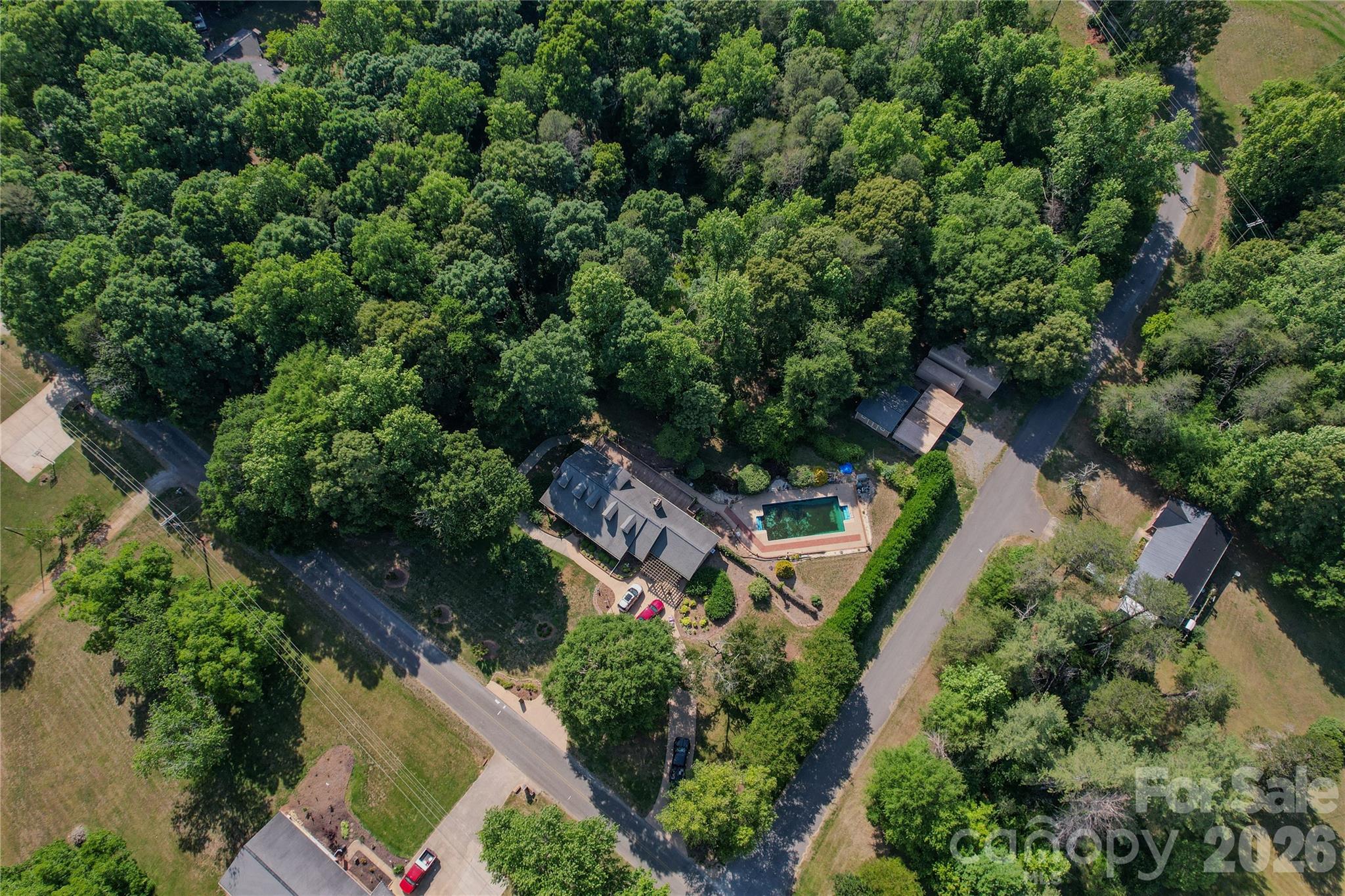 main property photo 32