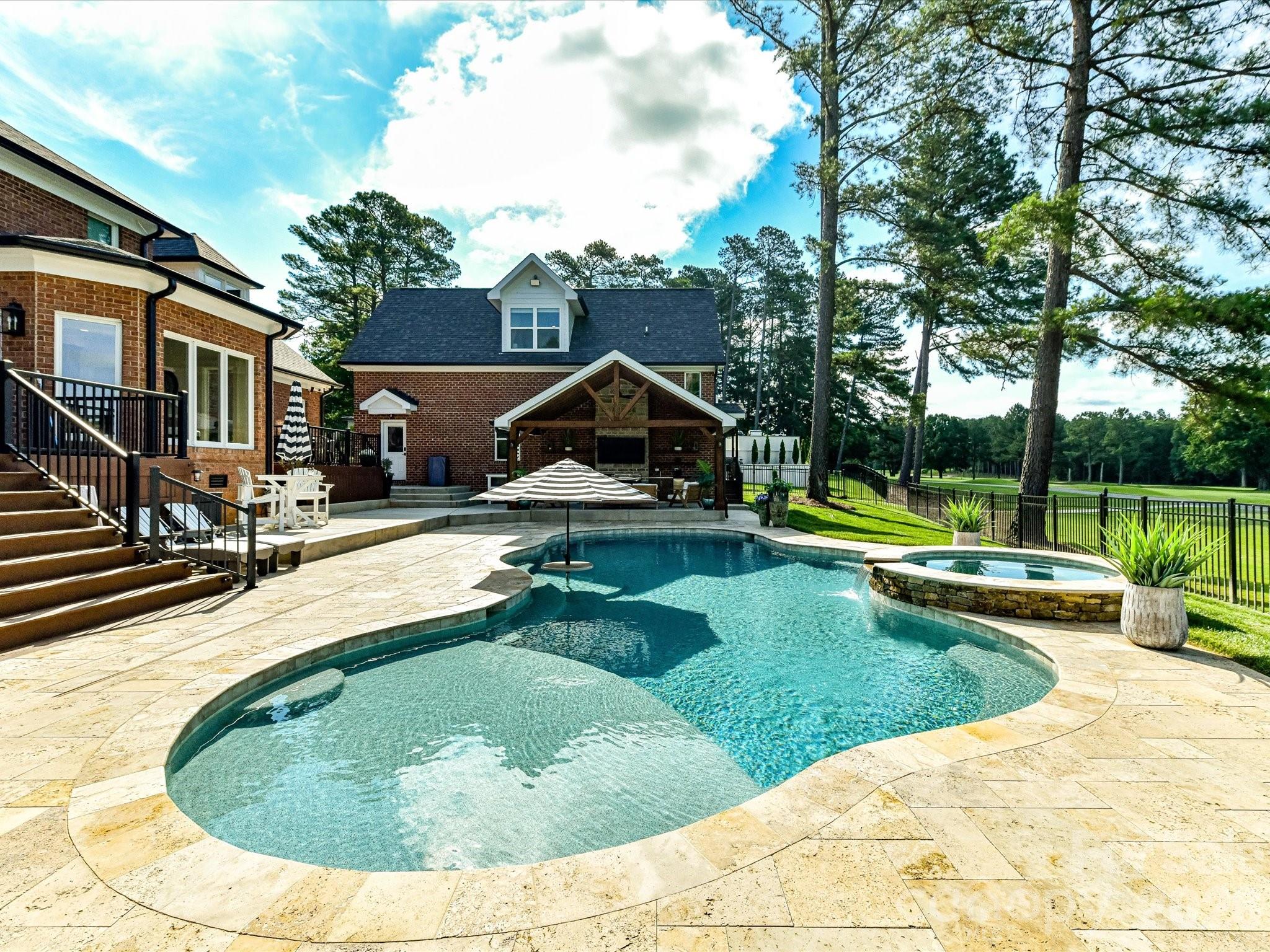 main property photo 26