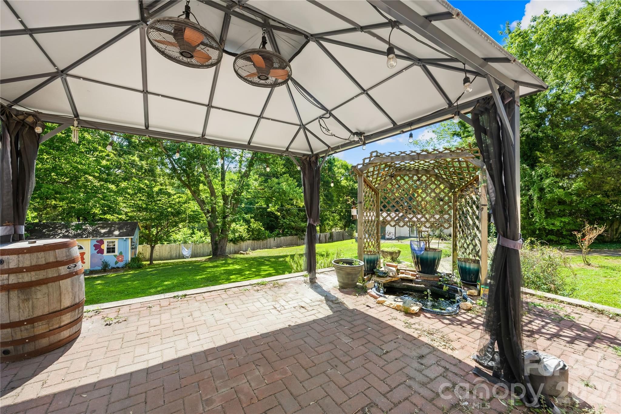 property viewer photo 14