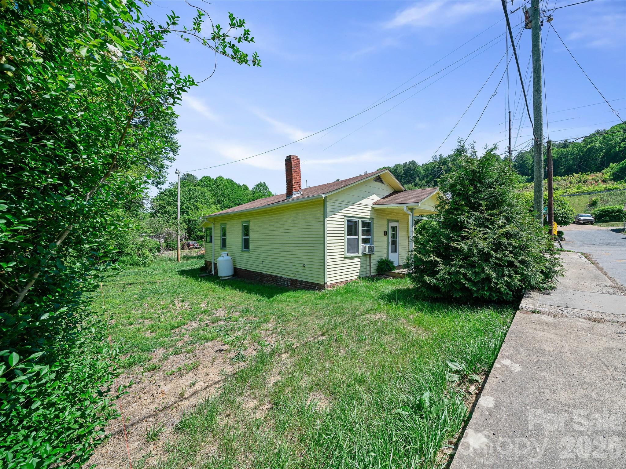 main property photo 22