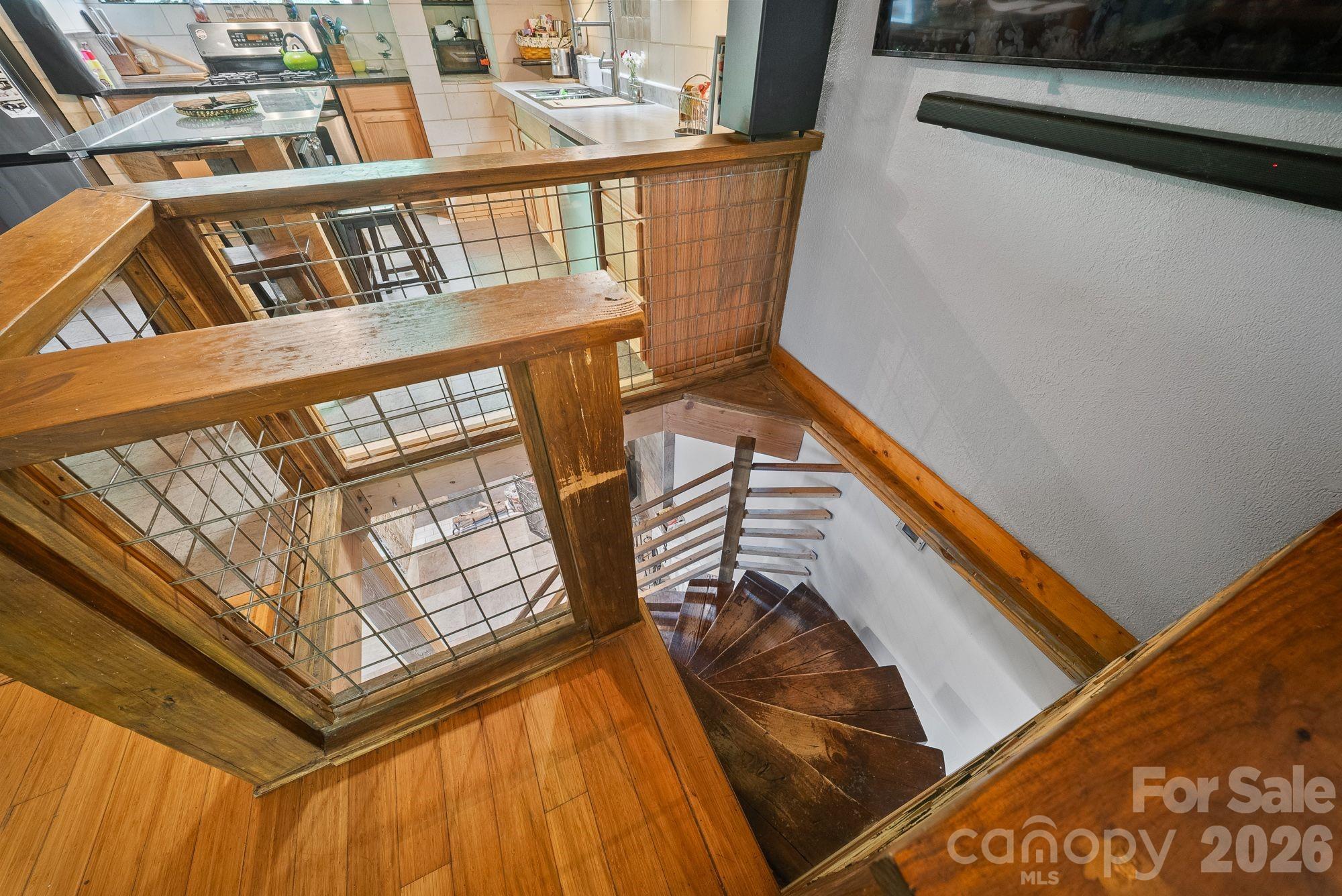 main property photo 12