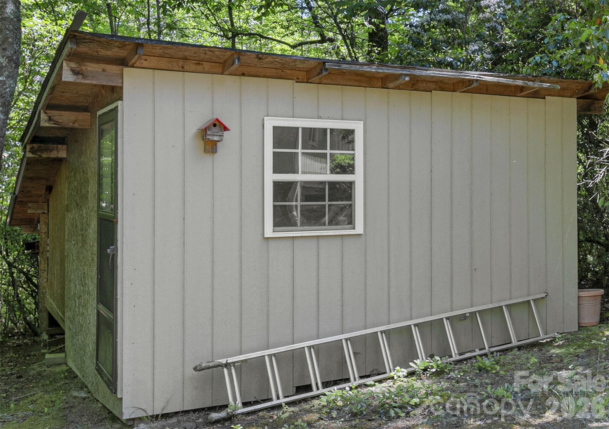 main property photo 43