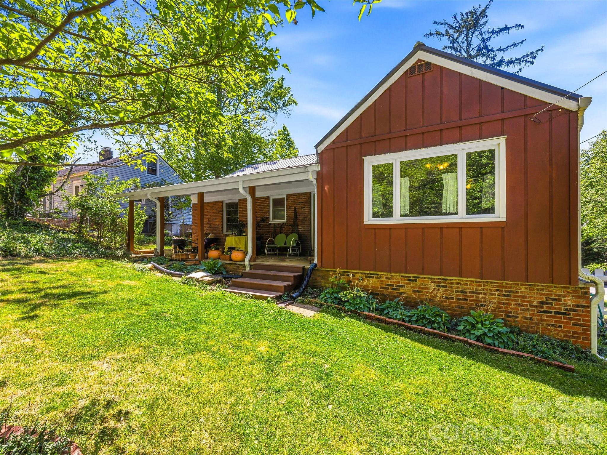 main property photo 19