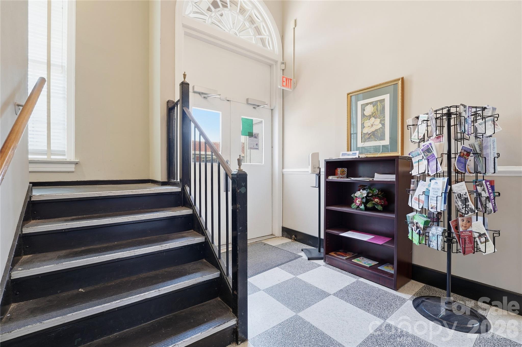 main property photo 8